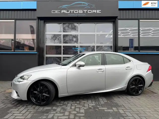 Lexus IS 300 hybride Airco leder Xenon Cruise 18inch Trekhaak D