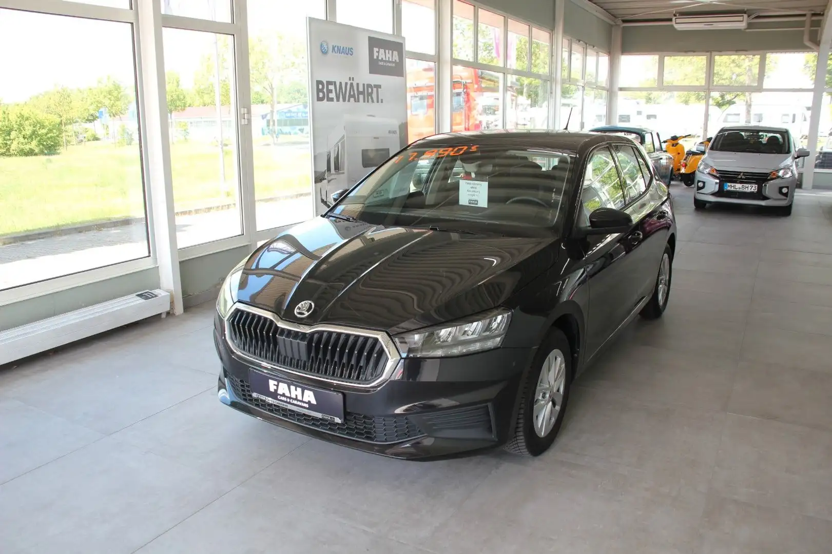 Skoda Fabia 1.0 TSI Ambition Schwarz - 1