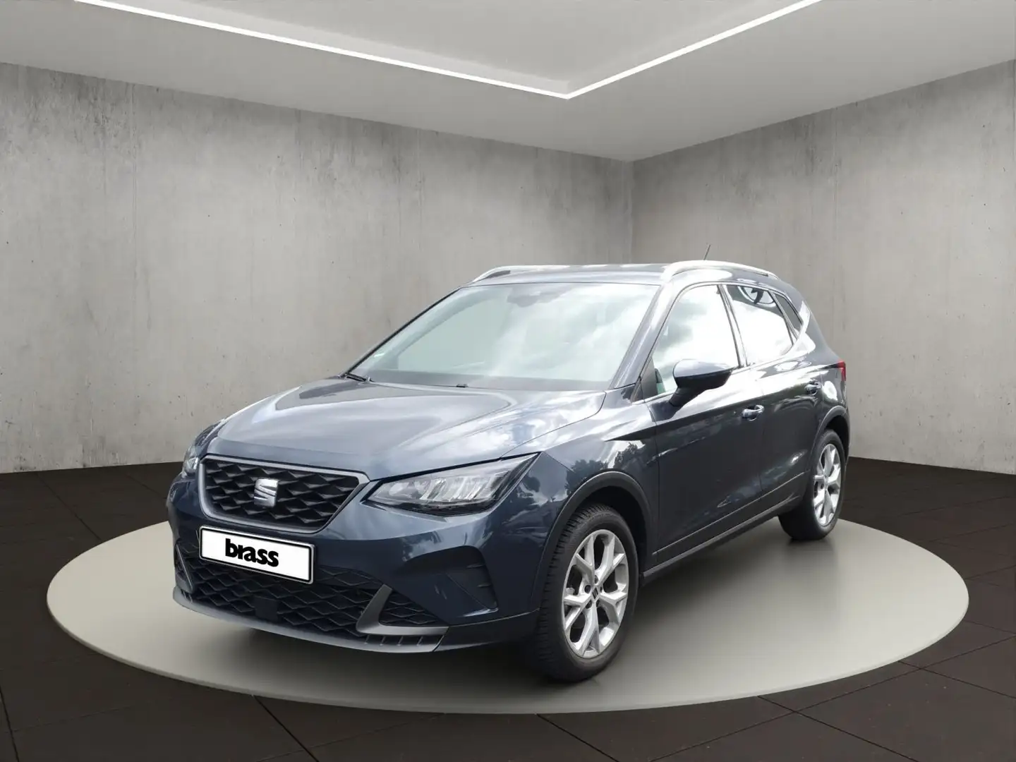 SEAT Arona 1.0 TSI FR Allwetterreifen Navigation Full siva - 1