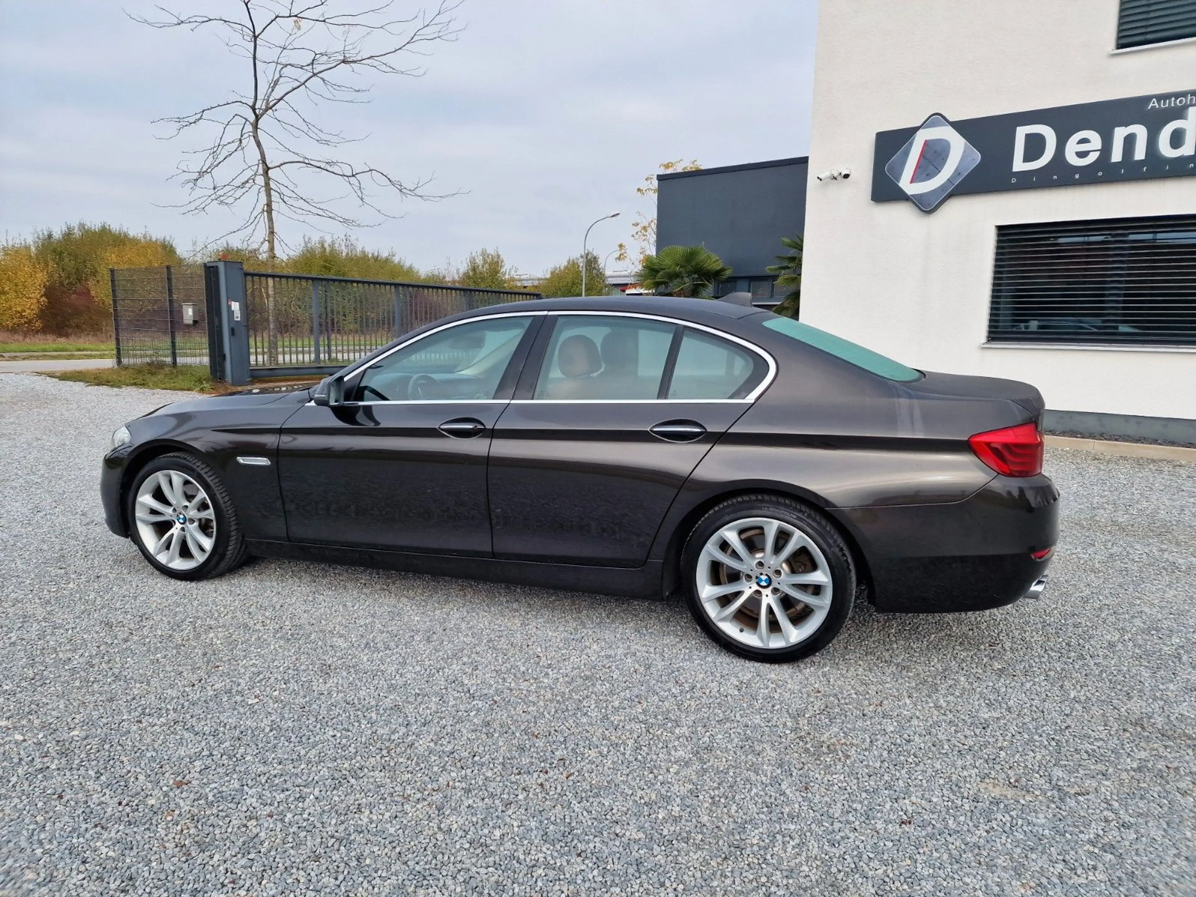 BMW 520 d Limousine Aut., Leder, HiFi, PDC, AHK, LED — photo 4