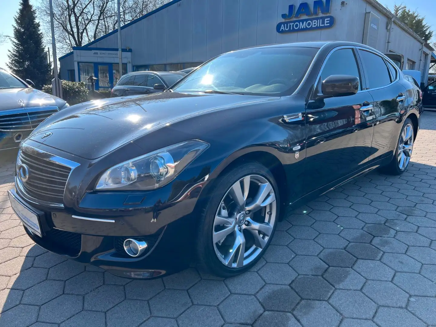 Infiniti Q70 3.0 d S Sitzklima Leder Xenon Negru - 1