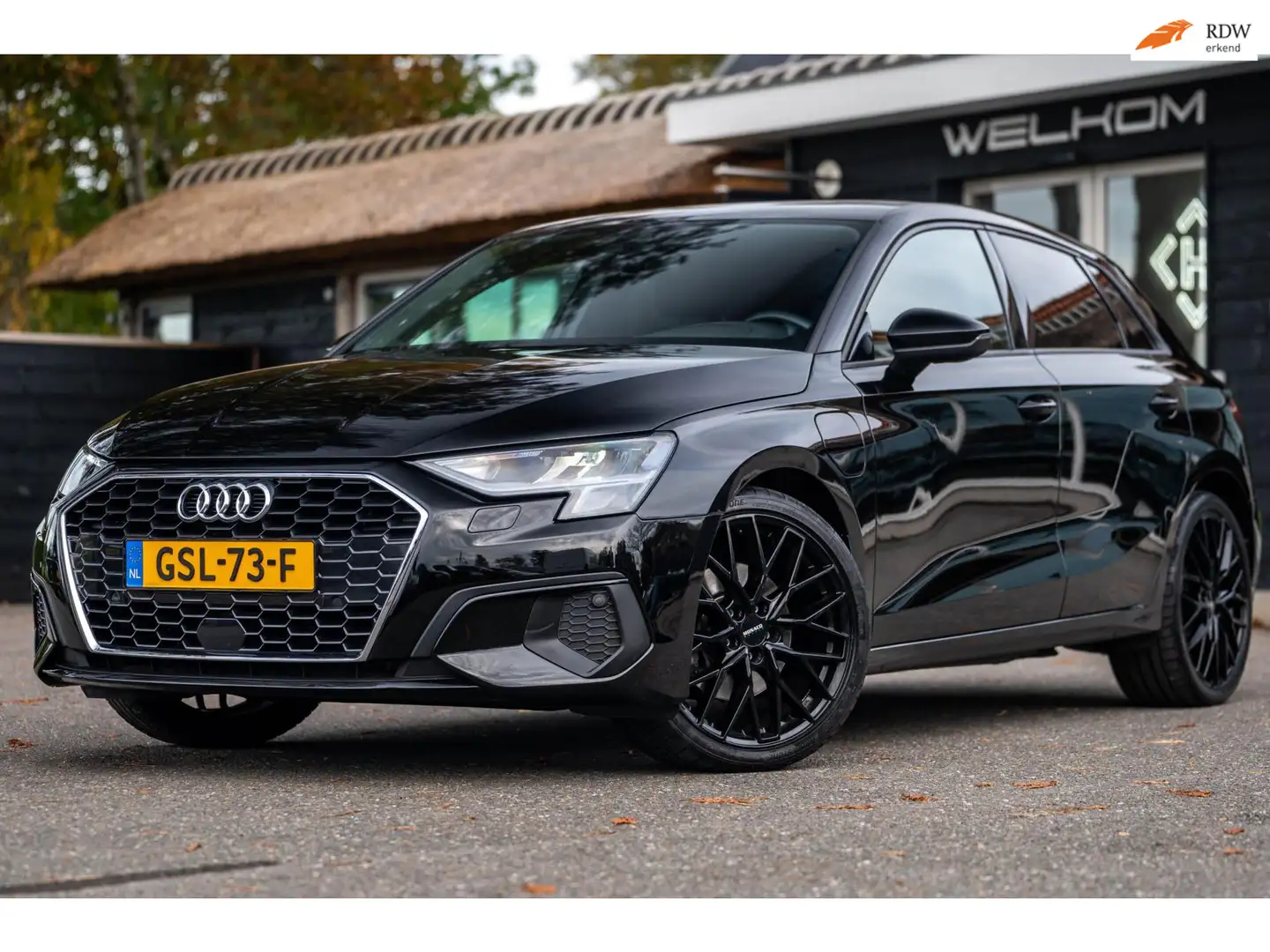 Audi A3 Sportback 40 TFSI e Edition Climate I Cruise I 19 Zwart - 1