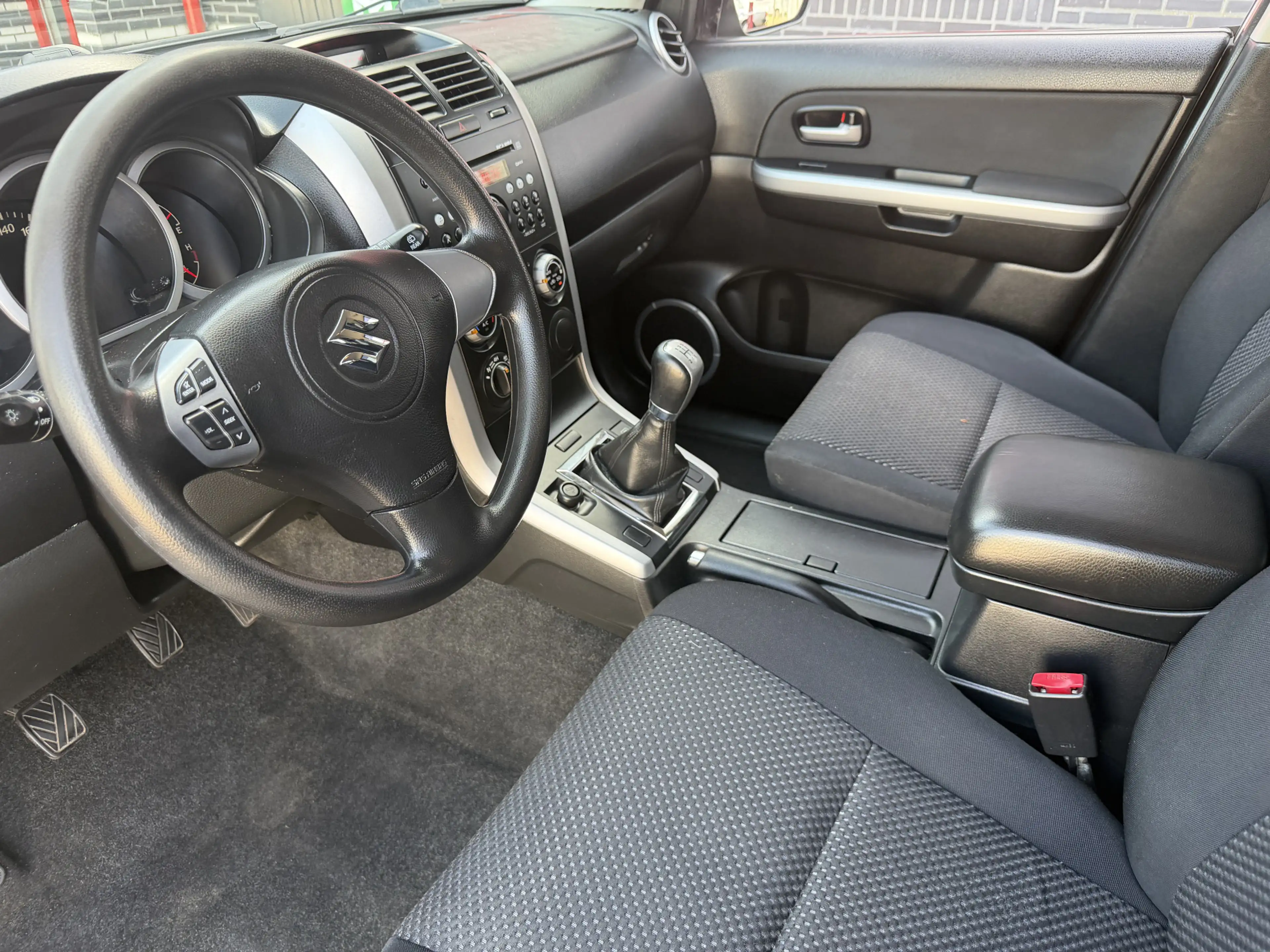 Suzuki Grand Vitara 2.0-16V Shogun / Trekhaak / Airco / Clima / Elek R — photo 8