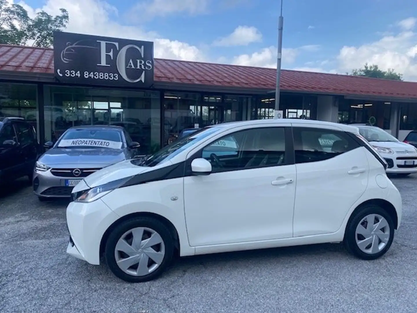 Toyota Aygo AYGO 5P. 1.0 X-PLAY - GARANZIA EUROPEA - 68.000 KM Bianco - 1