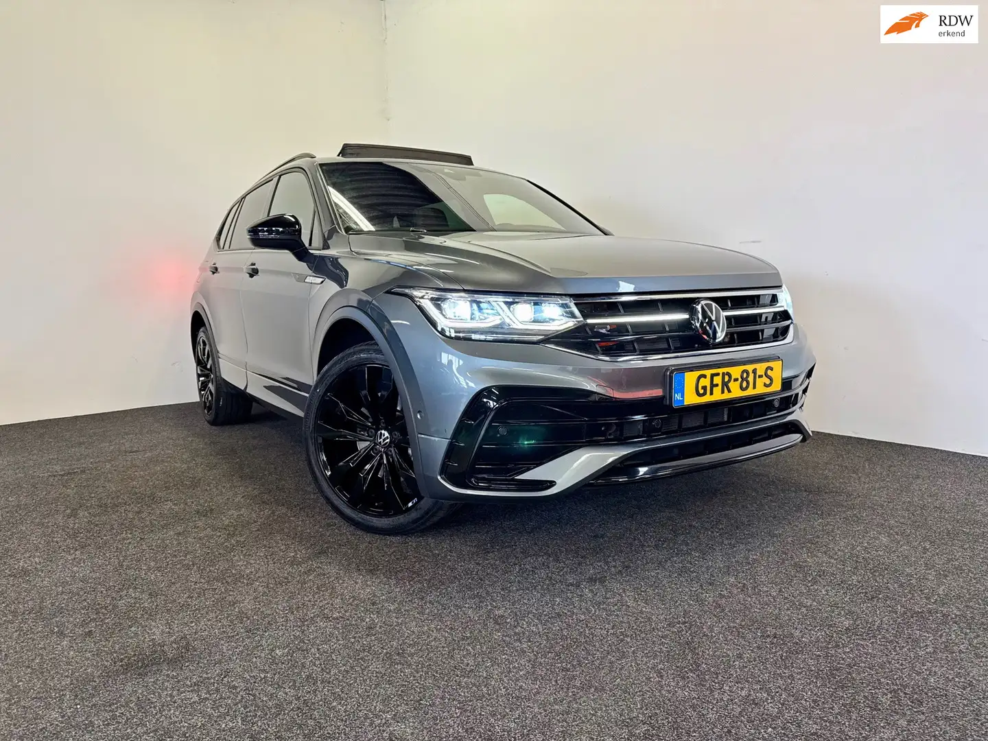 Volkswagen Tiguan Allspace 4Motion 7p. | Full option | R-line | Pano | DSG | Grijs - 1