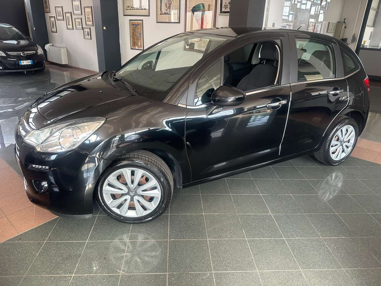 Citroen C3 C3 II 2009 1.2 puretech Exclusive 82cv E6