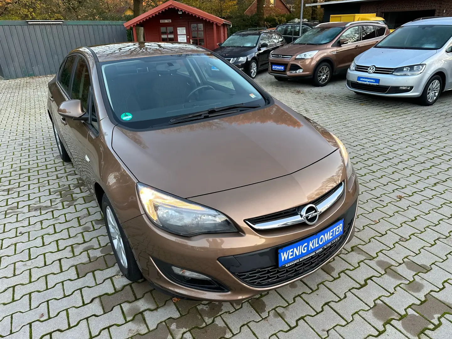 Opel Astra 1.6 Edition **TOP ZUSTAND**NUR 122.660 KM** brončana - 2