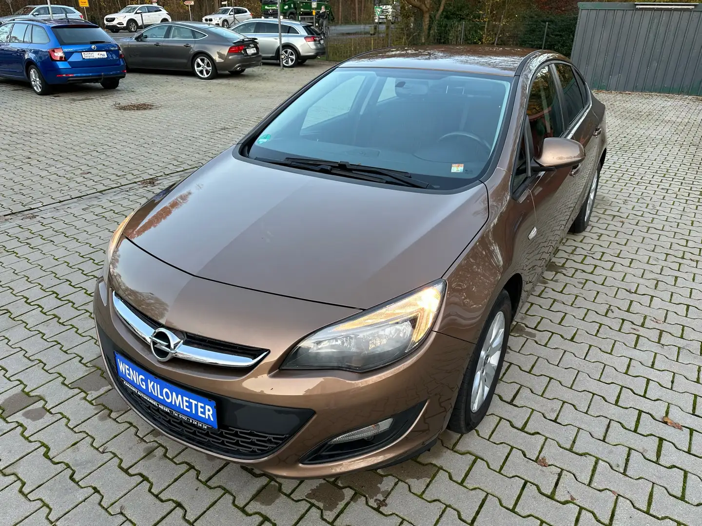 Opel Astra 1.6 Edition **TOP ZUSTAND**NUR 122.660 KM** Бронзовий - 1