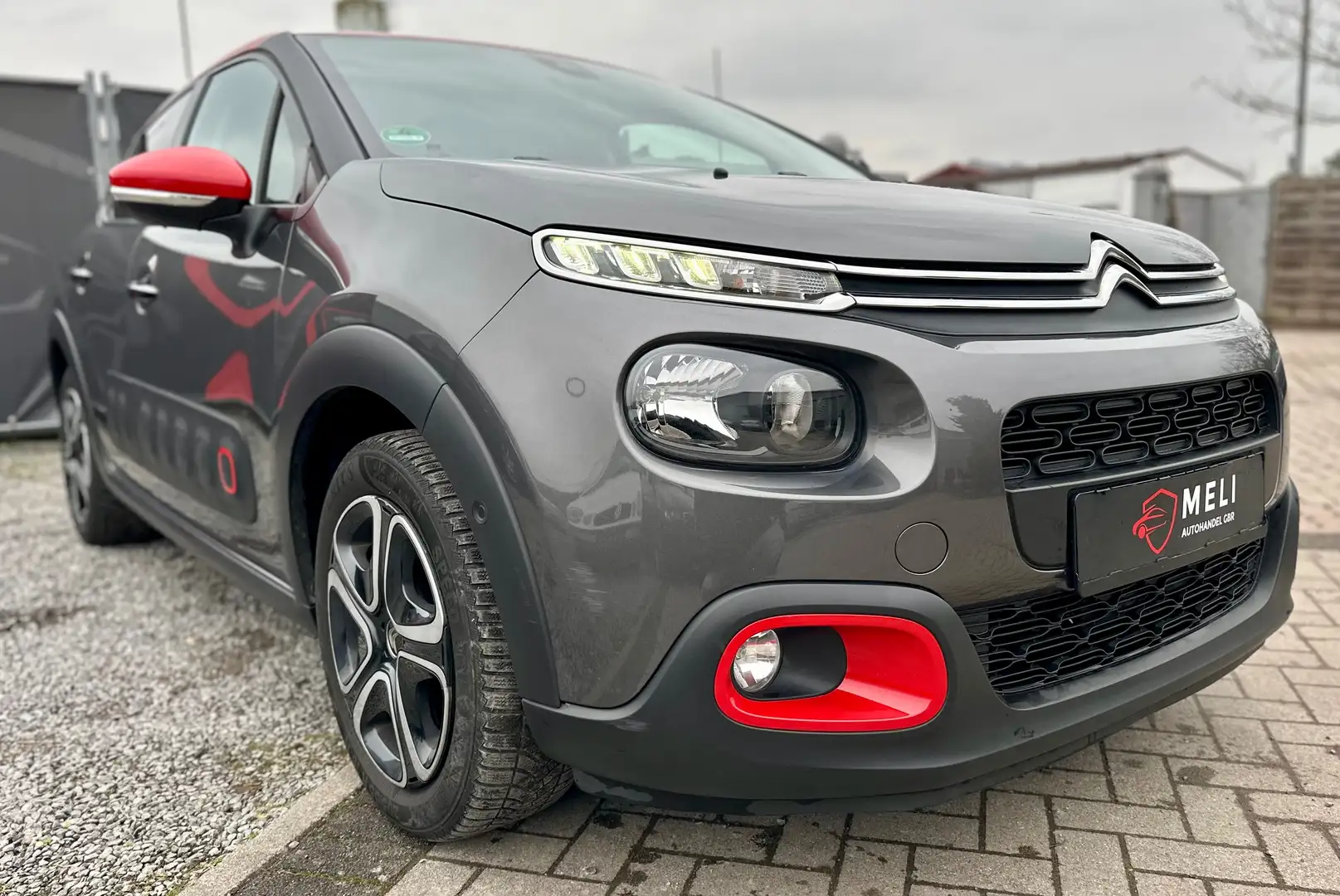 Citroen C3 Shine*2. Hand*Tüv*Inspektion Neu* Gris - 1