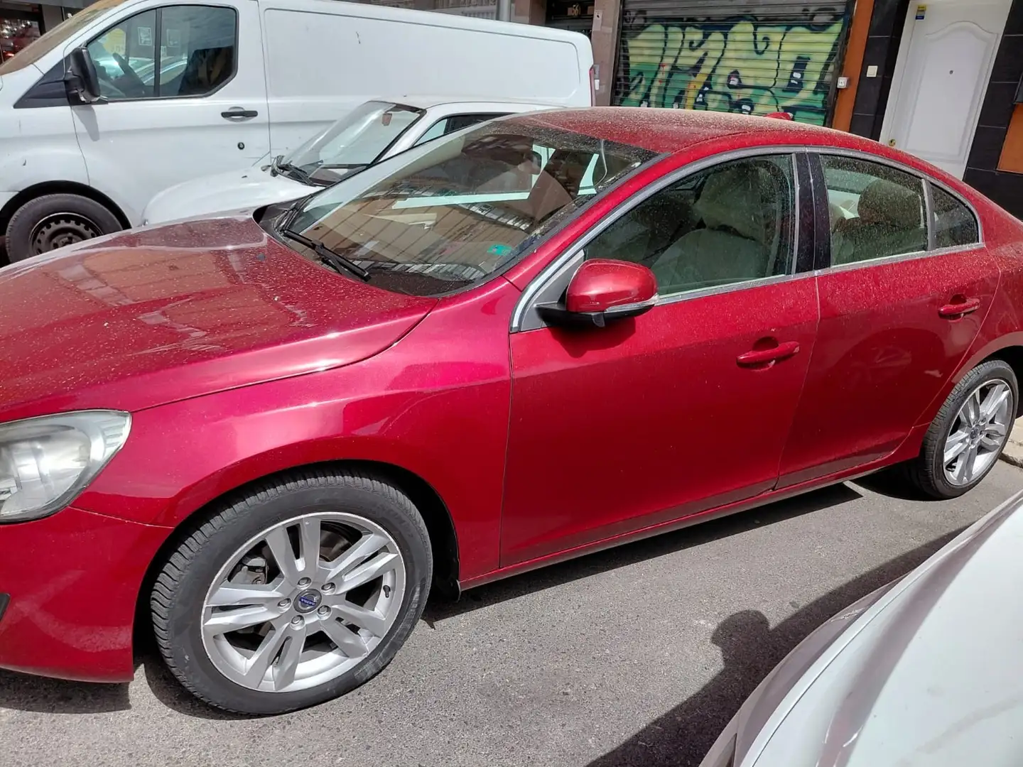 Volvo S60 S60 D4 Momentum Momentum Rouge - 1