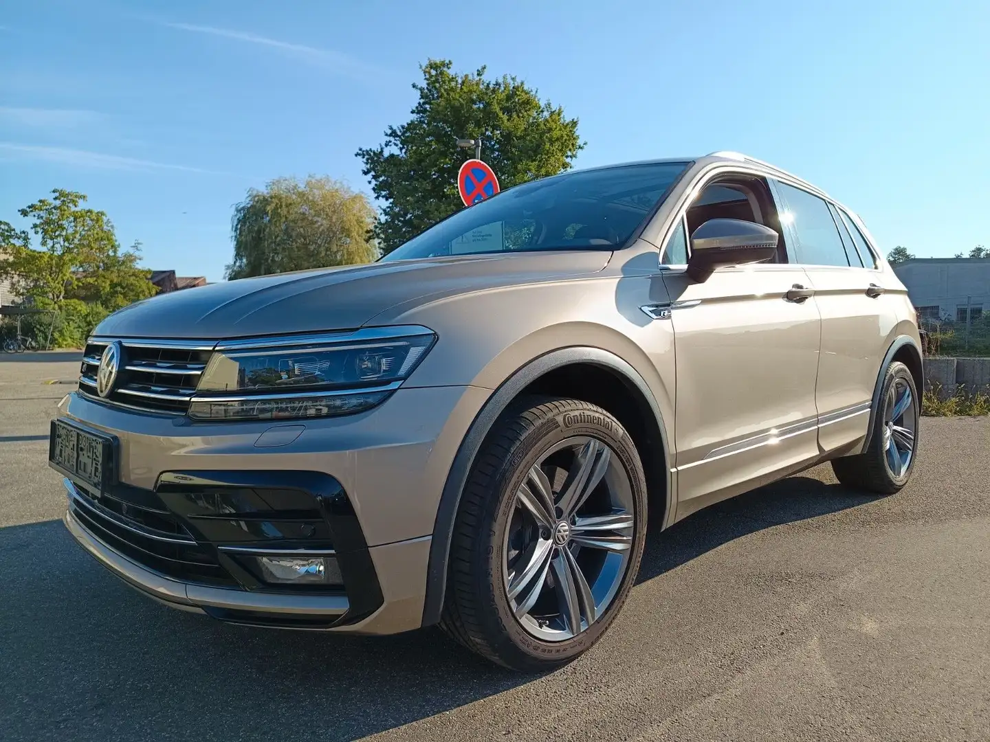 Volkswagen Tiguan Highline BMT/Start-Stopp 4Motion R-Line Beige - 1