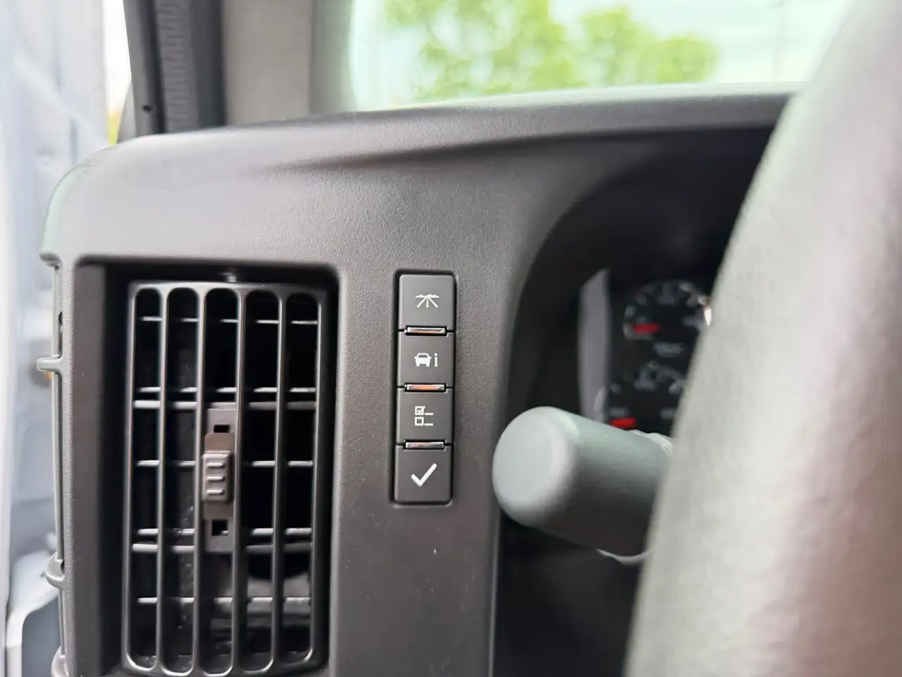 GMC Savana снимка GMC Savana