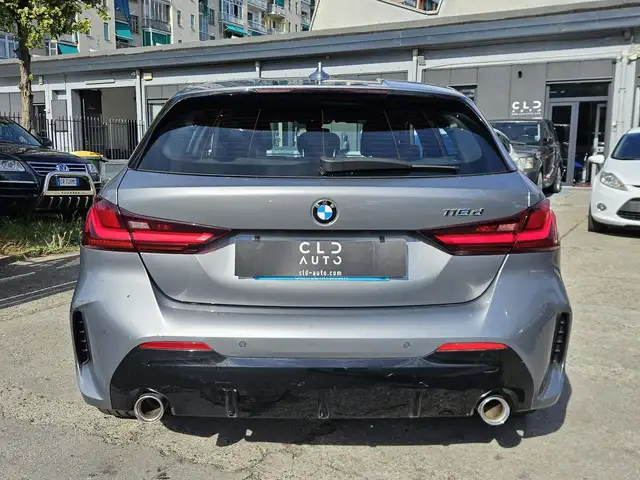 BMW 1 Series view 5