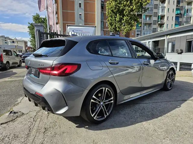 BMW 1 Series view 4