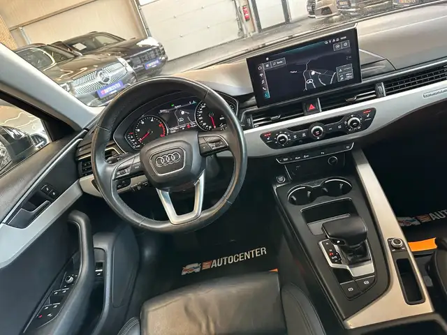 Audi A4 Avant view 7