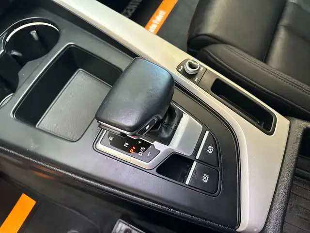 Audi A4 Avant view 12