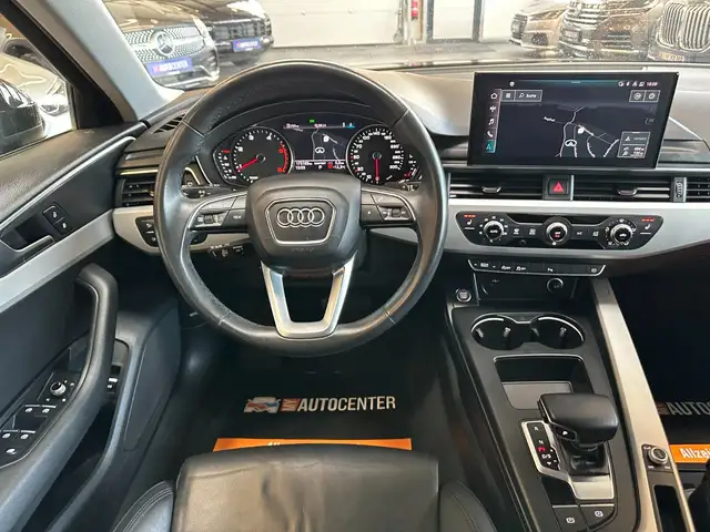 Audi A4 Avant view 8