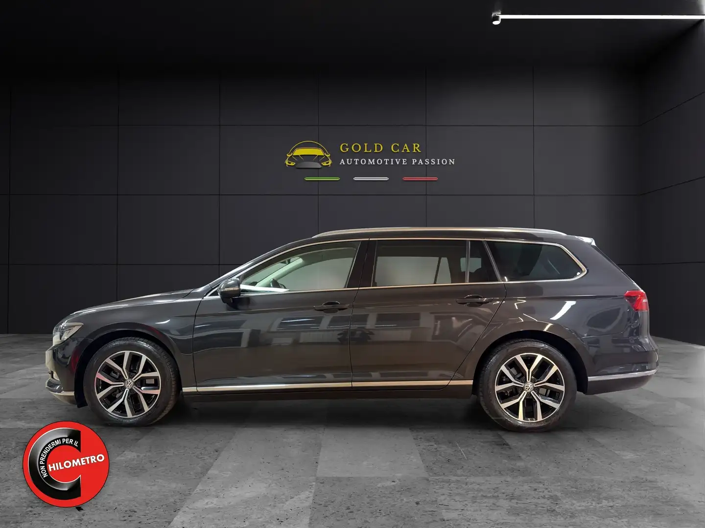 Volkswagen Passat Variant 2.0 tdi Executive 150cv dsg DISTRIBUZIONE+SERVICE Gris - 2