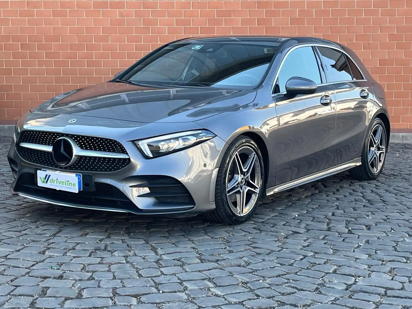 Mercedes-Benz A 180 Classe A - W177 2018 d Premium auto Grijs - 1