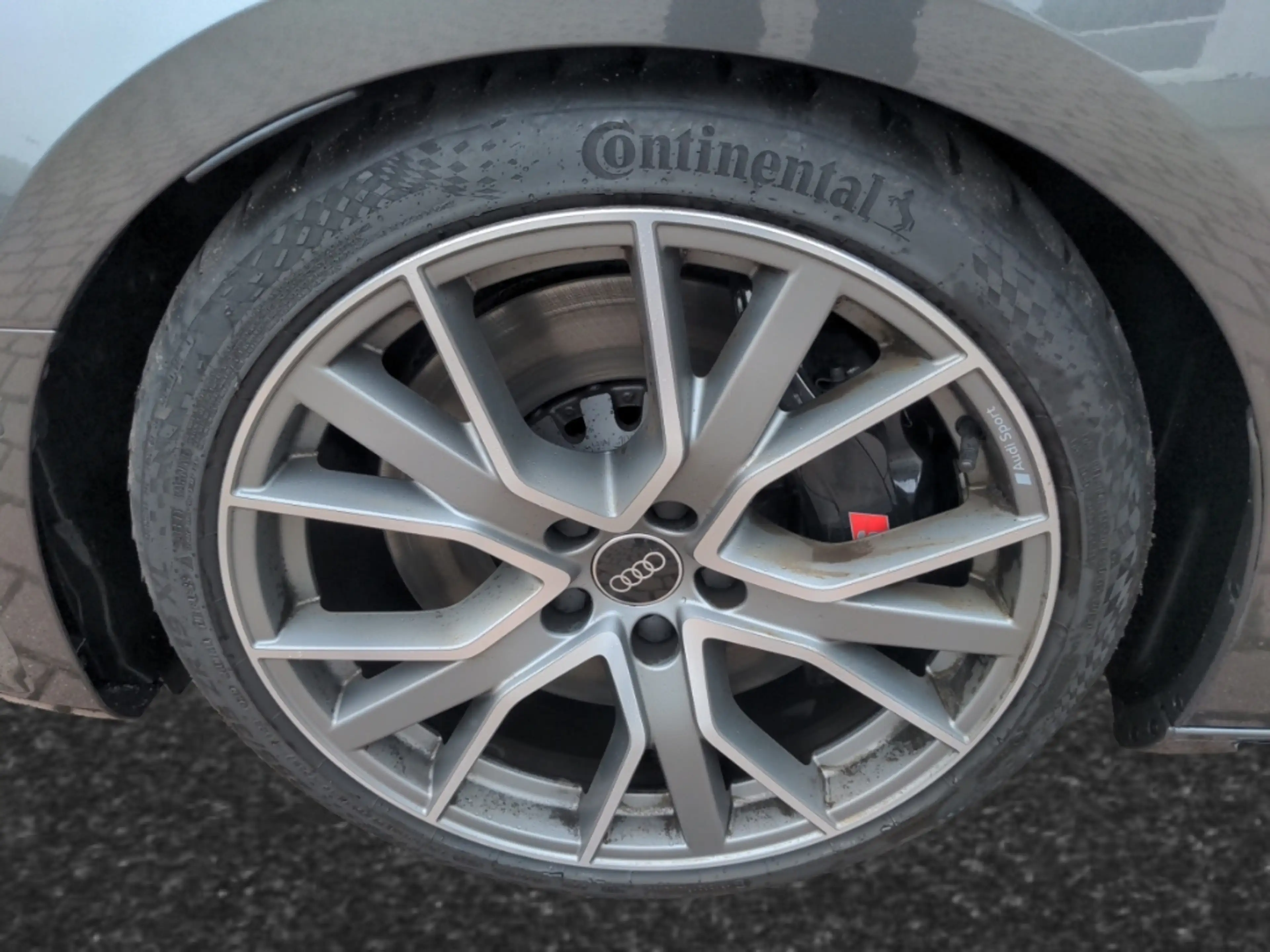 Audi S4 Avant TDI quattro Matrix STHZ Navi HUD B&O Pano 36 — photo 7