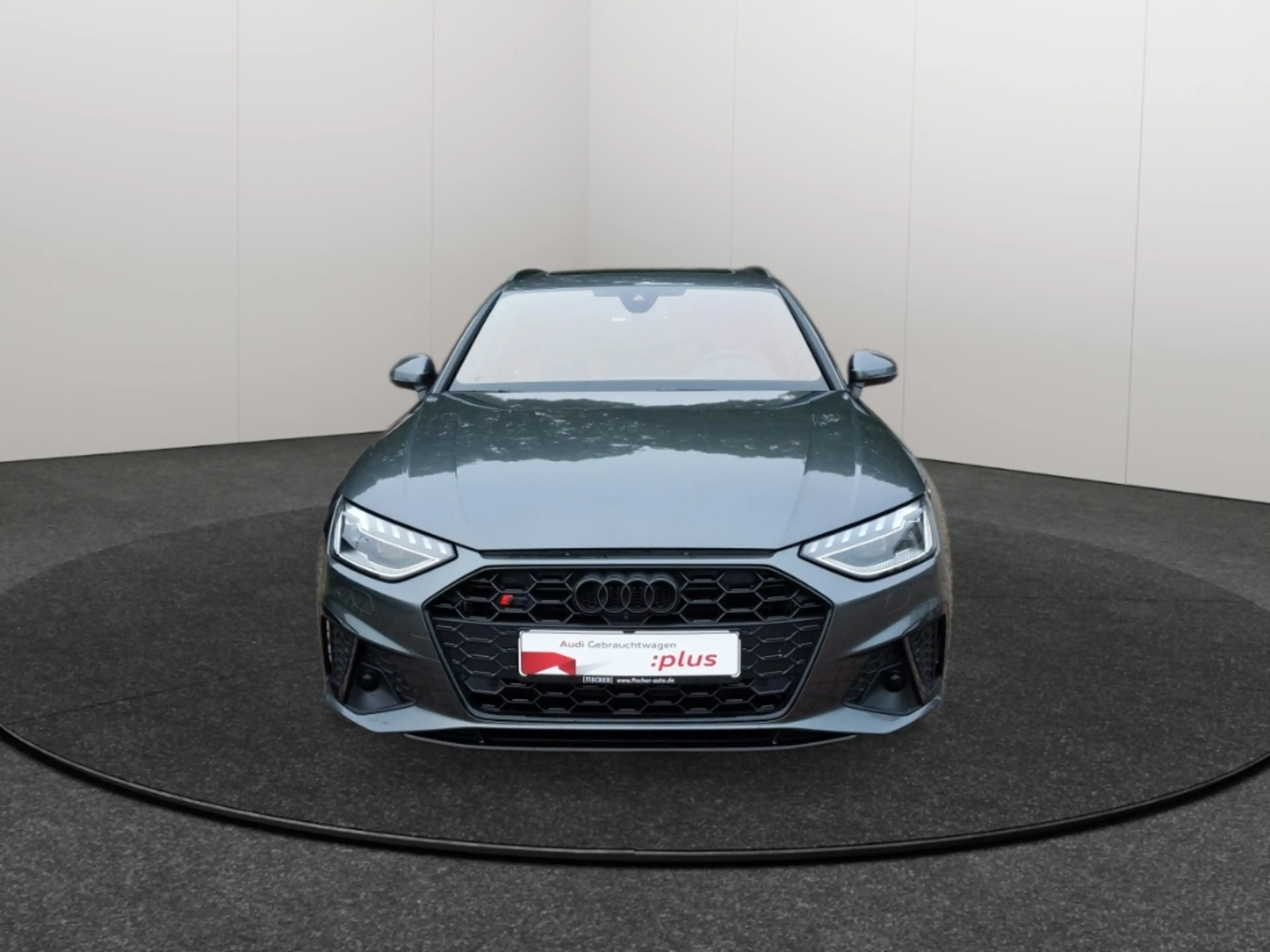 Audi S4 Avant TDI quattro Matrix STHZ Navi HUD B&O Pano 36 — photo 2