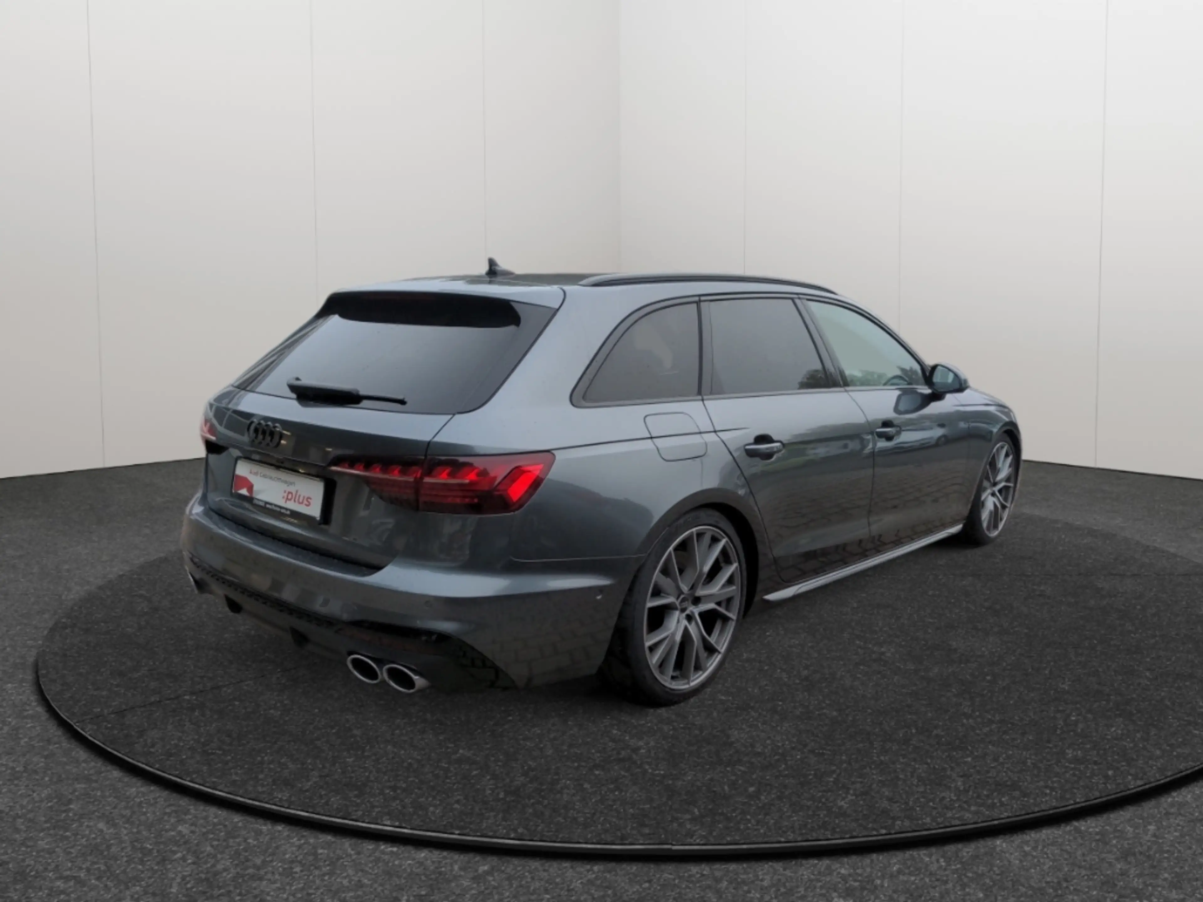 Audi S4 Avant TDI quattro Matrix STHZ Navi HUD B&O Pano 36 — photo 5