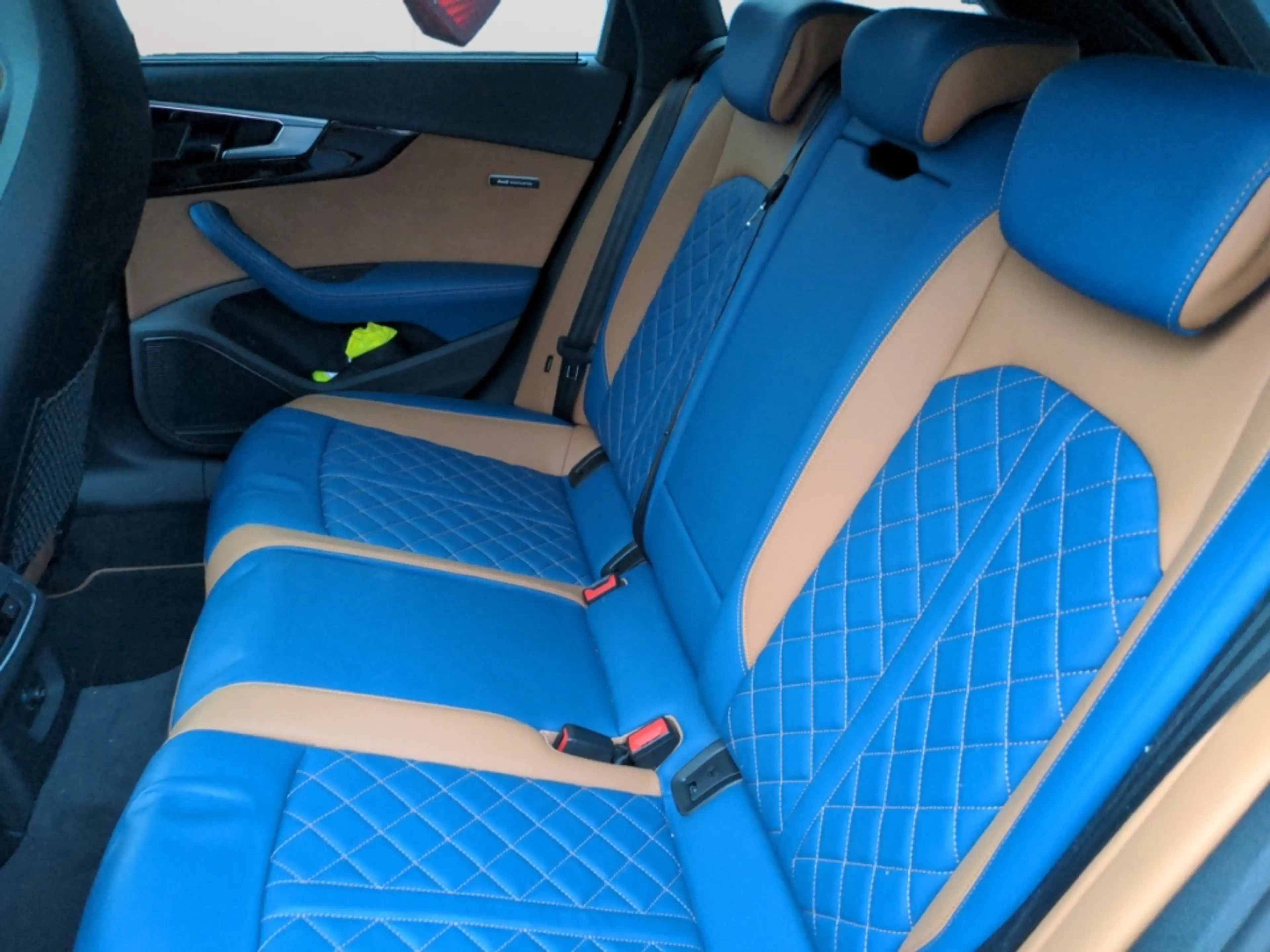 Audi S4 Avant TDI quattro Matrix STHZ Navi HUD B&O Pano 36 — photo 14