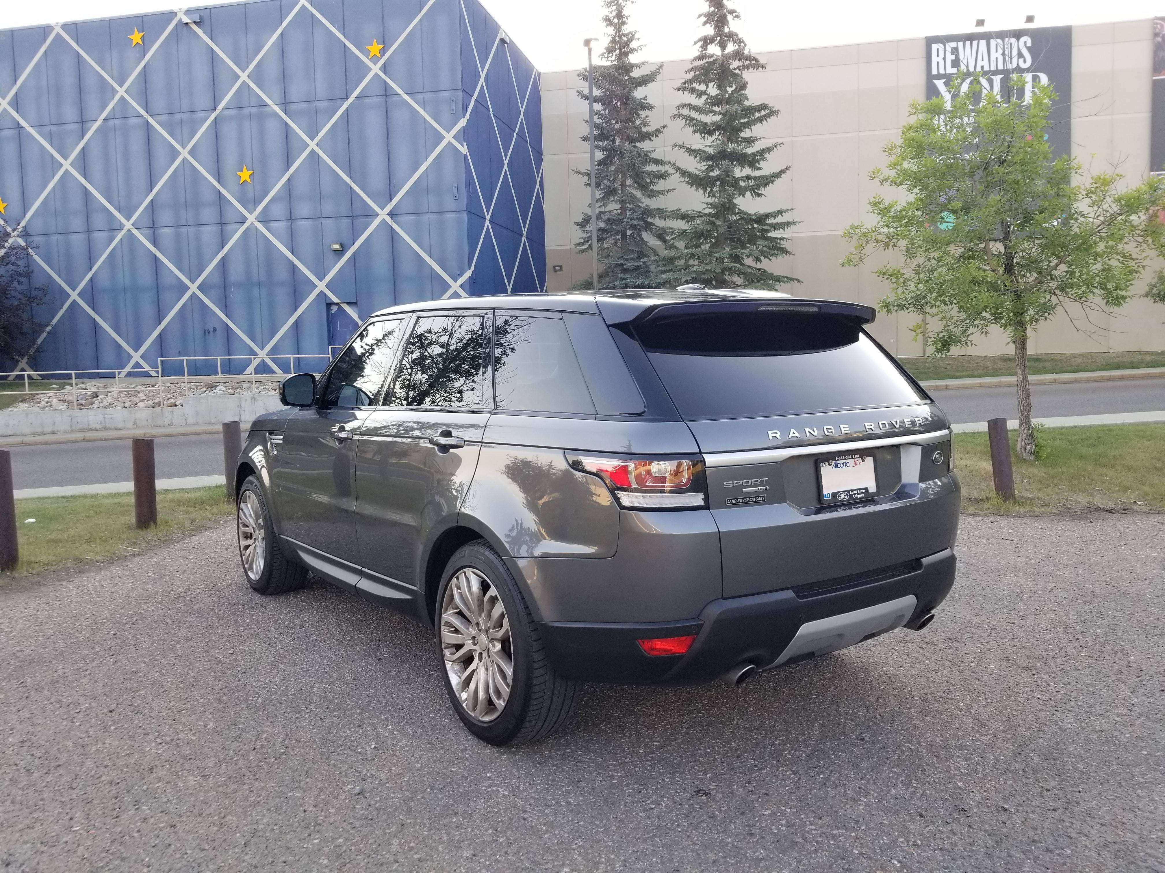 2014 Land Rover Range Rover Sport HSE V6 Superchaged Gasoline - Low Kms/No Accidents alt 3