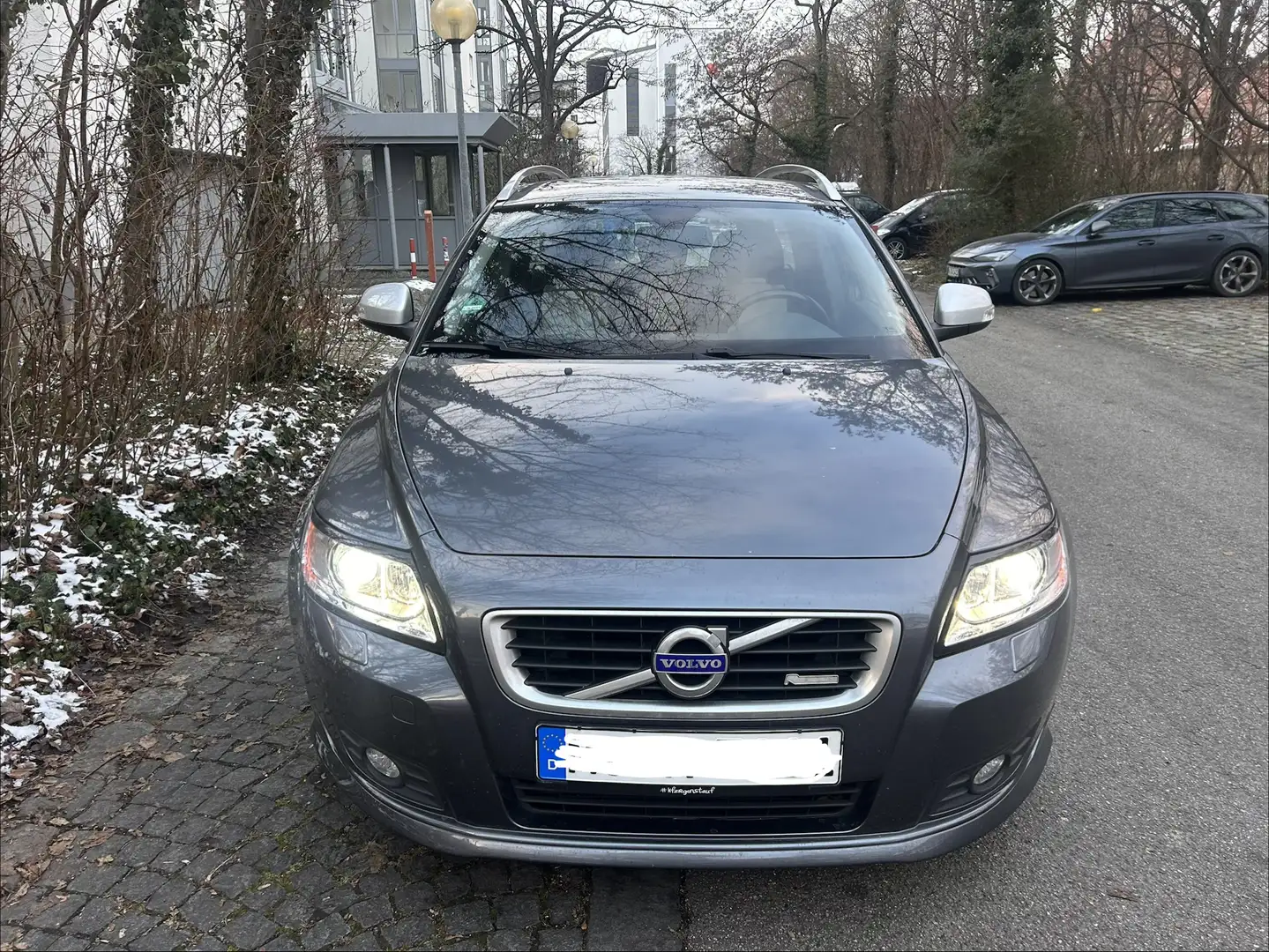 Volvo V50 DPF D2 RDesign Edition Grau - 2