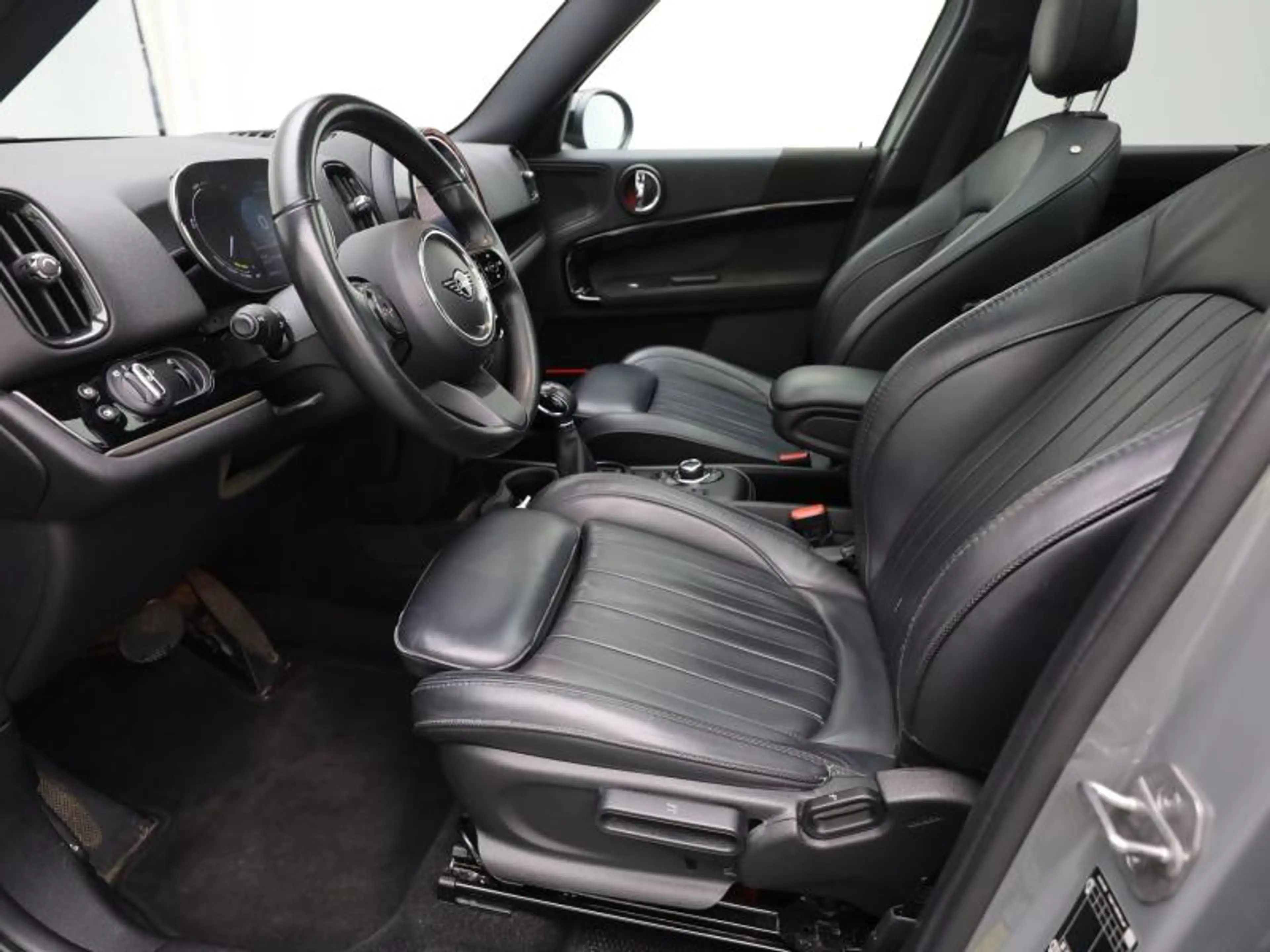 MINI Cooper SE Countryman HYBRID - LEDER - NAVI — photo 6