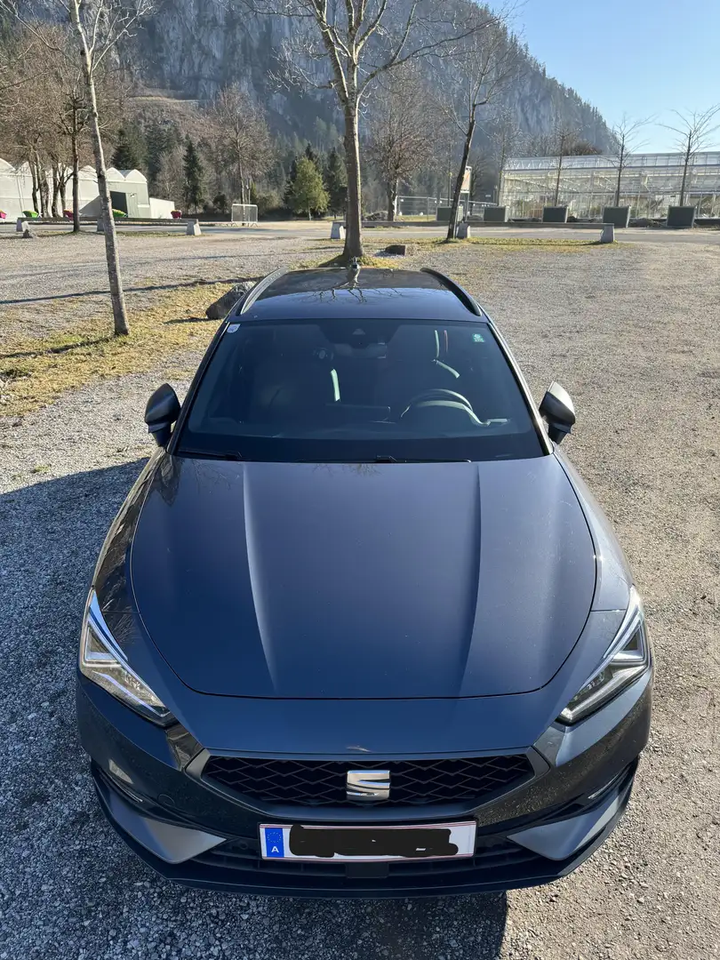 SEAT Leon e-Hybrid Сірий - 2