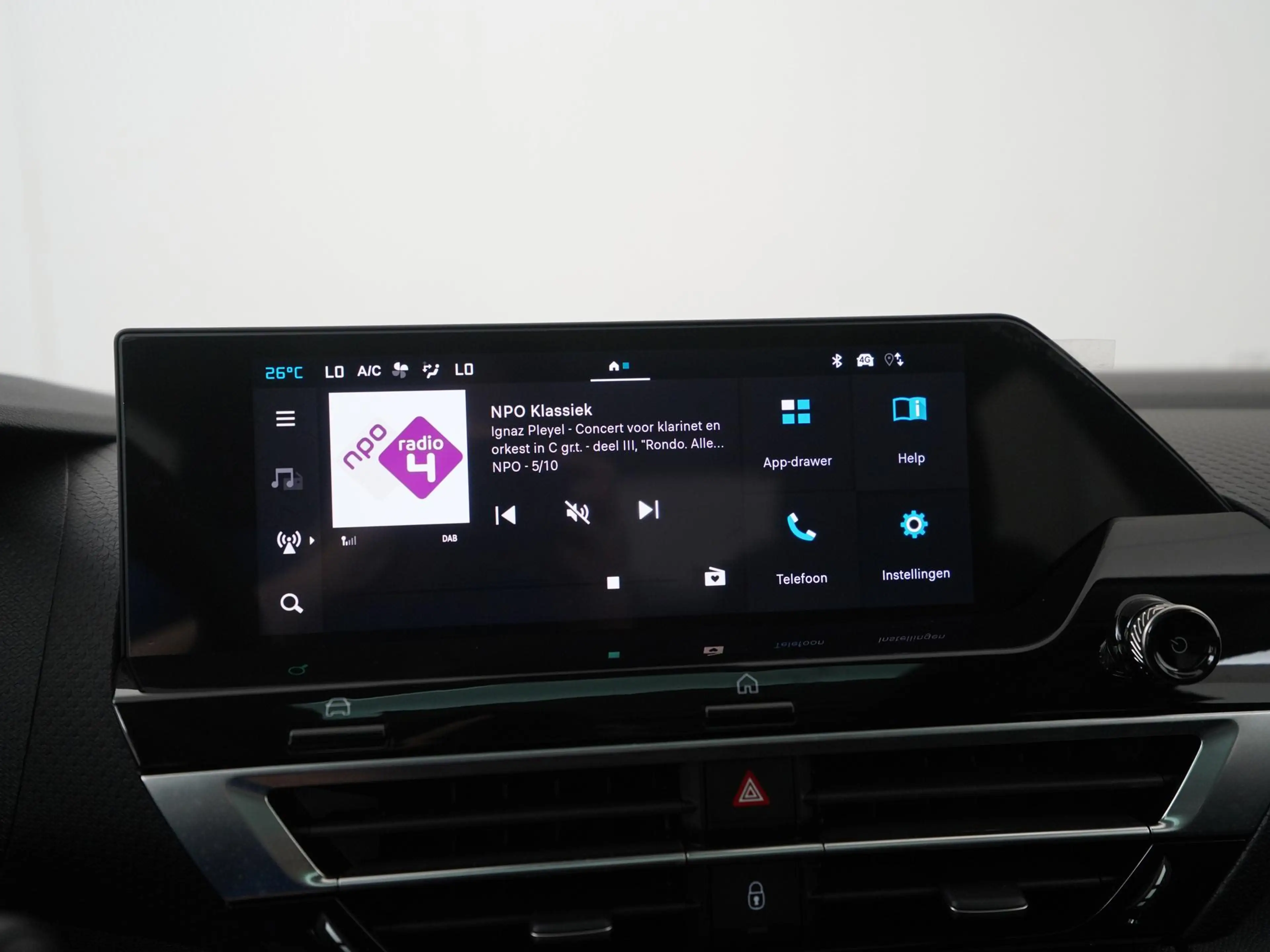 Citroen E-C4 X Ë-C4X Shine 50 kWh | SOH 100% | Panoramadak | Head — photo 13