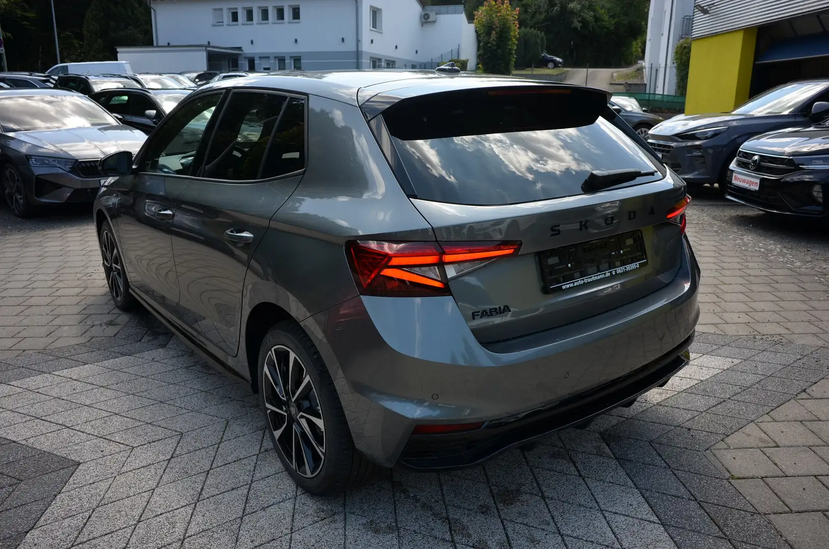Skoda Fabia 1.5 TSI DSG Monte Carlo 5JG+CAM+17"+SHZ Gris - 2
