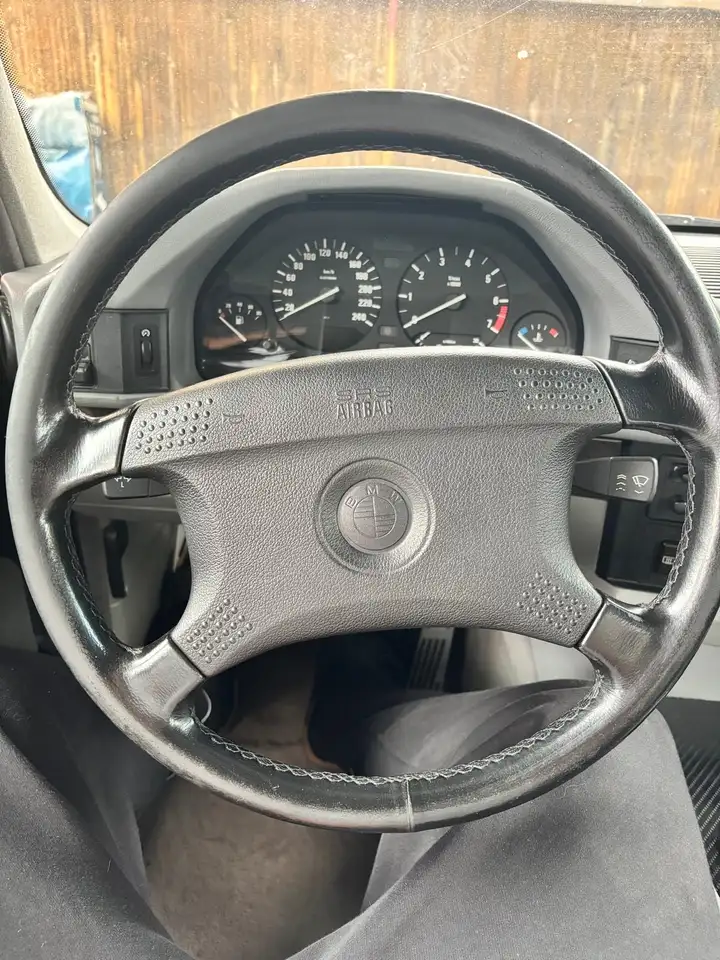 BMW 520i 24V, foto 5