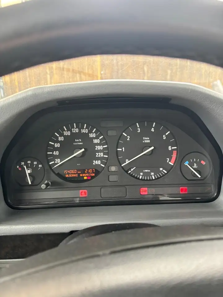 BMW 520i 24V, foto 4