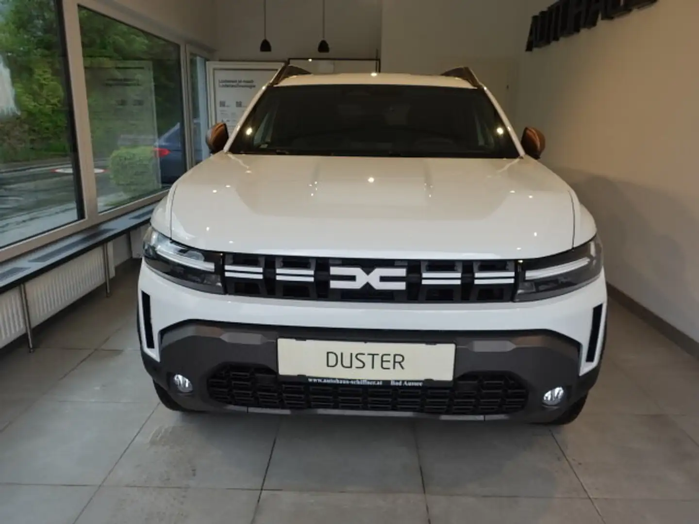 Dacia Duster Extreme TCe 130 mHev 4x4 Weiß - 2