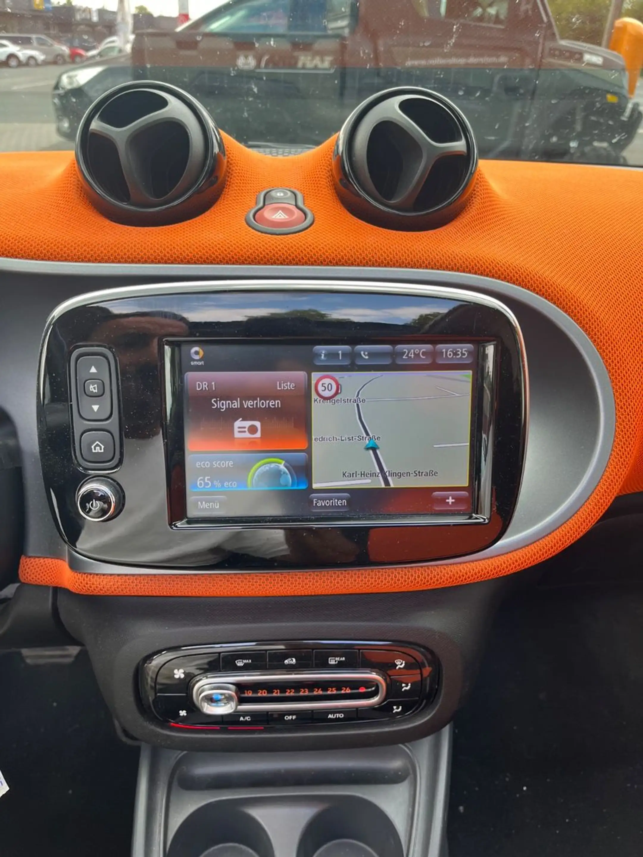 smart forFour Passion 66 kW / Cabrio / Kamera / JBL — photo 13