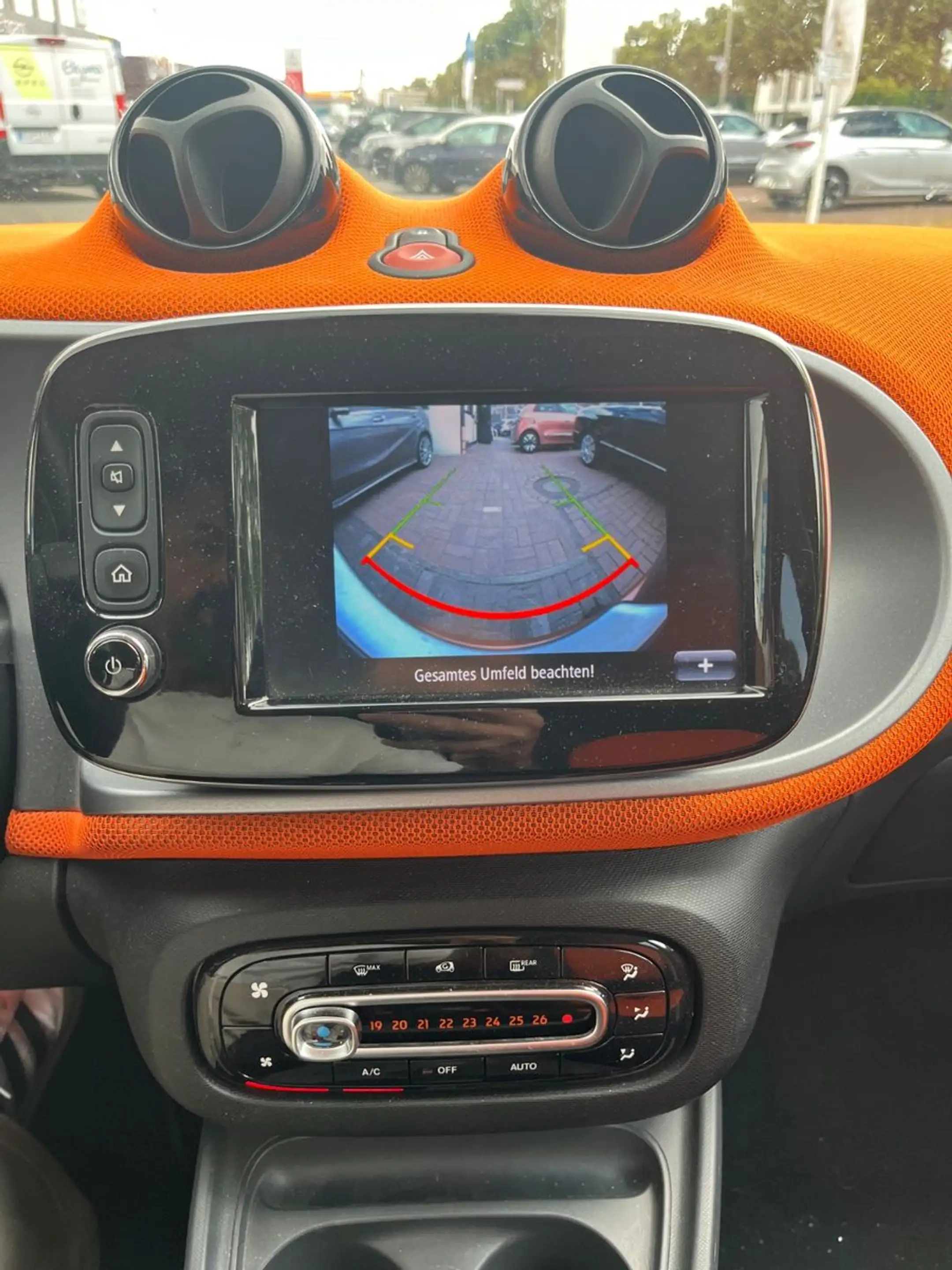 smart forFour Passion 66 kW / Cabrio / Kamera / JBL — photo 10