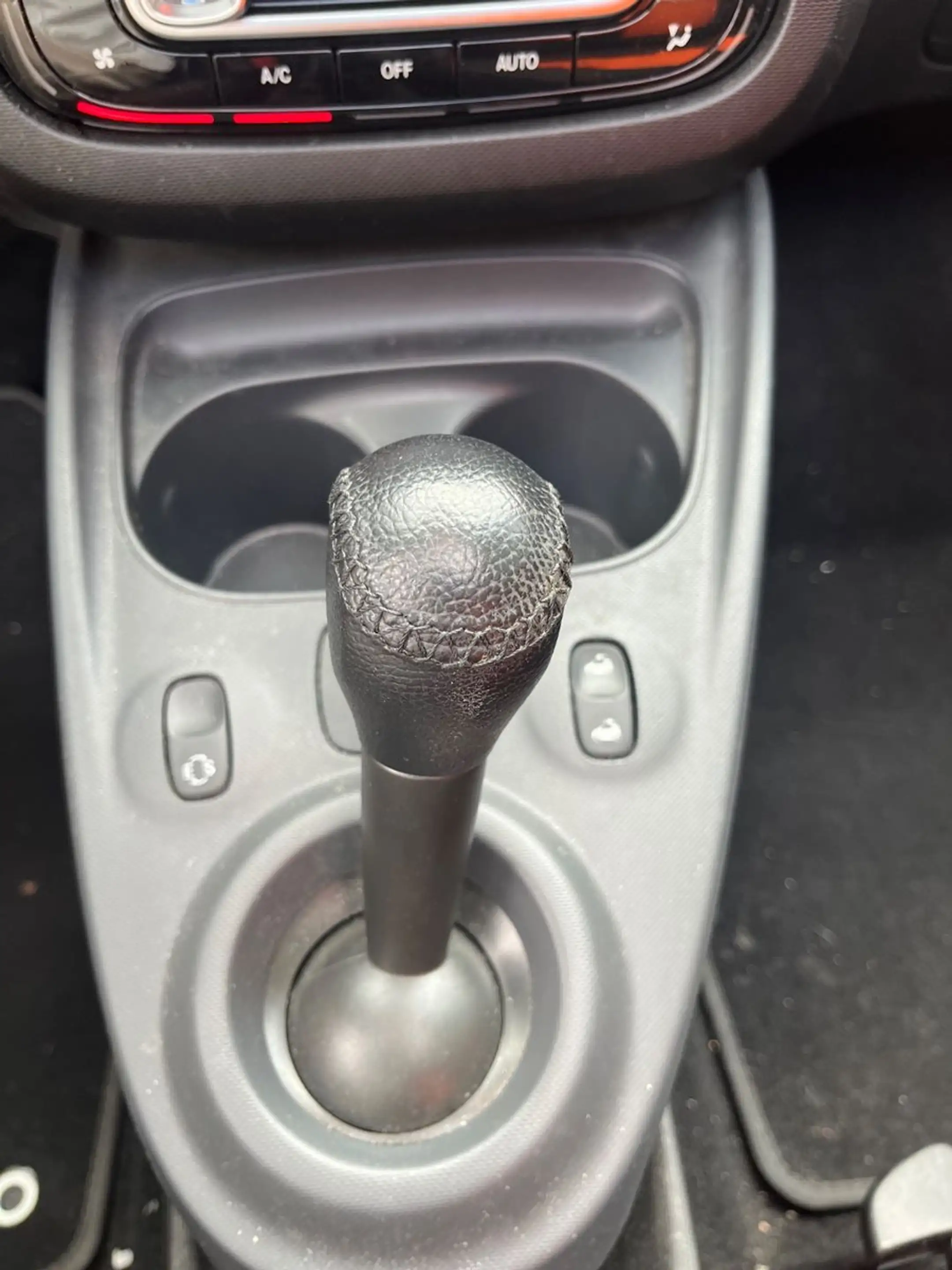 smart forFour Passion 66 kW / Cabrio / Kamera / JBL — photo 12
