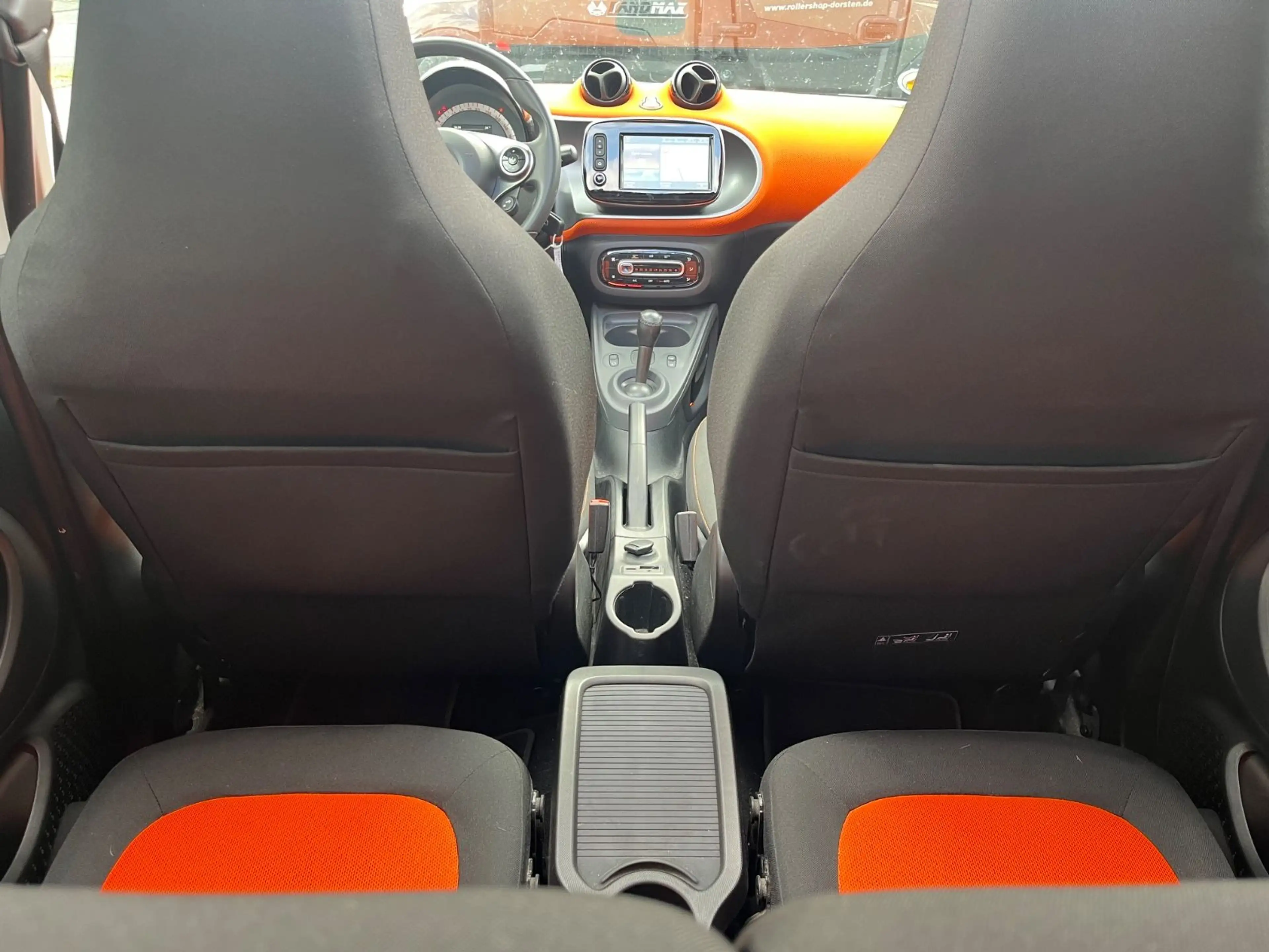 smart forFour Passion 66 kW / Cabrio / Kamera / JBL — photo 14