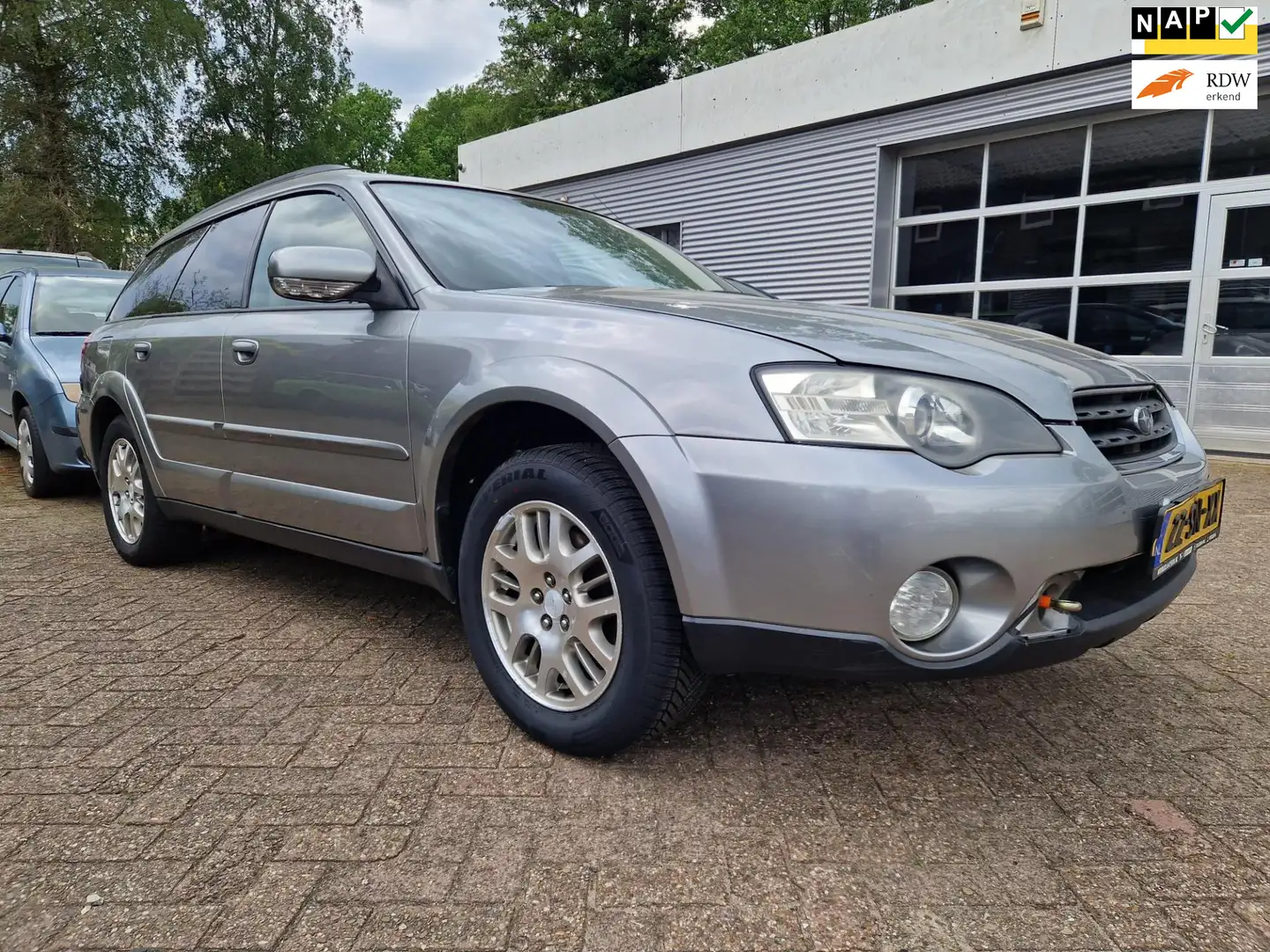 Subaru OUTBACK 2.5i Comfort 4WD (VOOR EXPORT) Šedá - 1