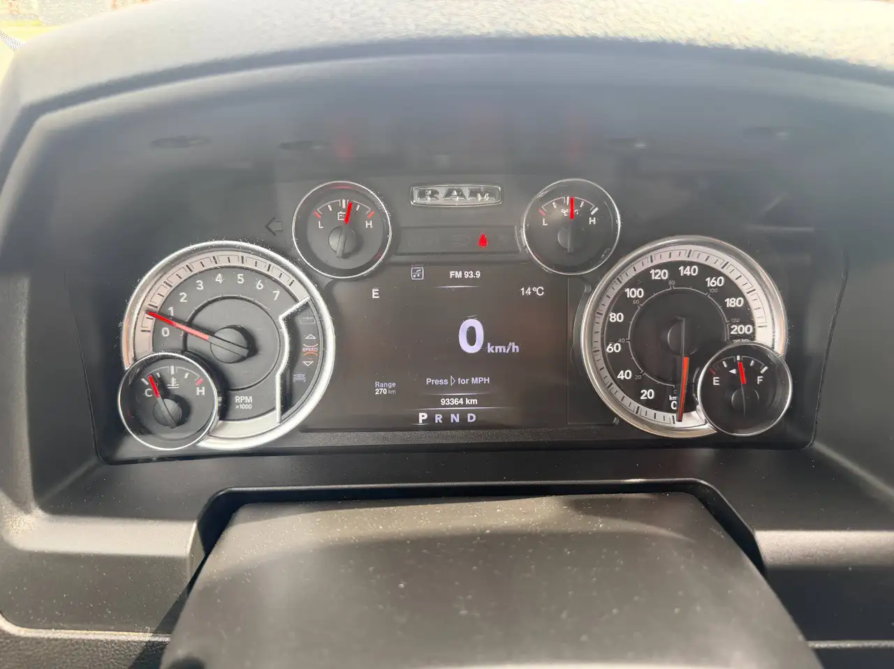 RAM 1500 снимка RAM 1500