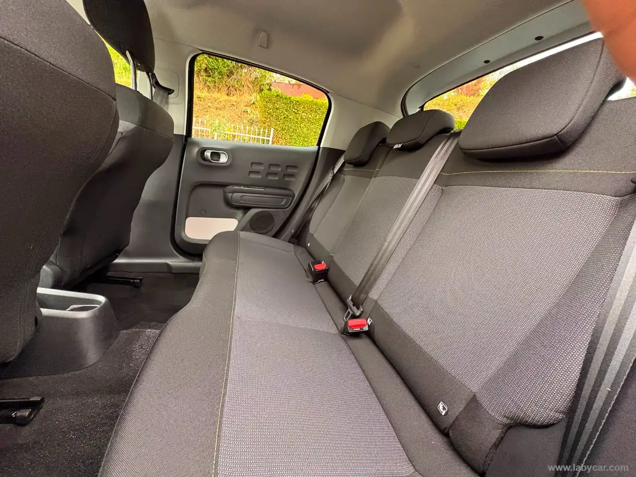 2023 Citroen C3 PureTech 110 S&S Shine, photograph 11