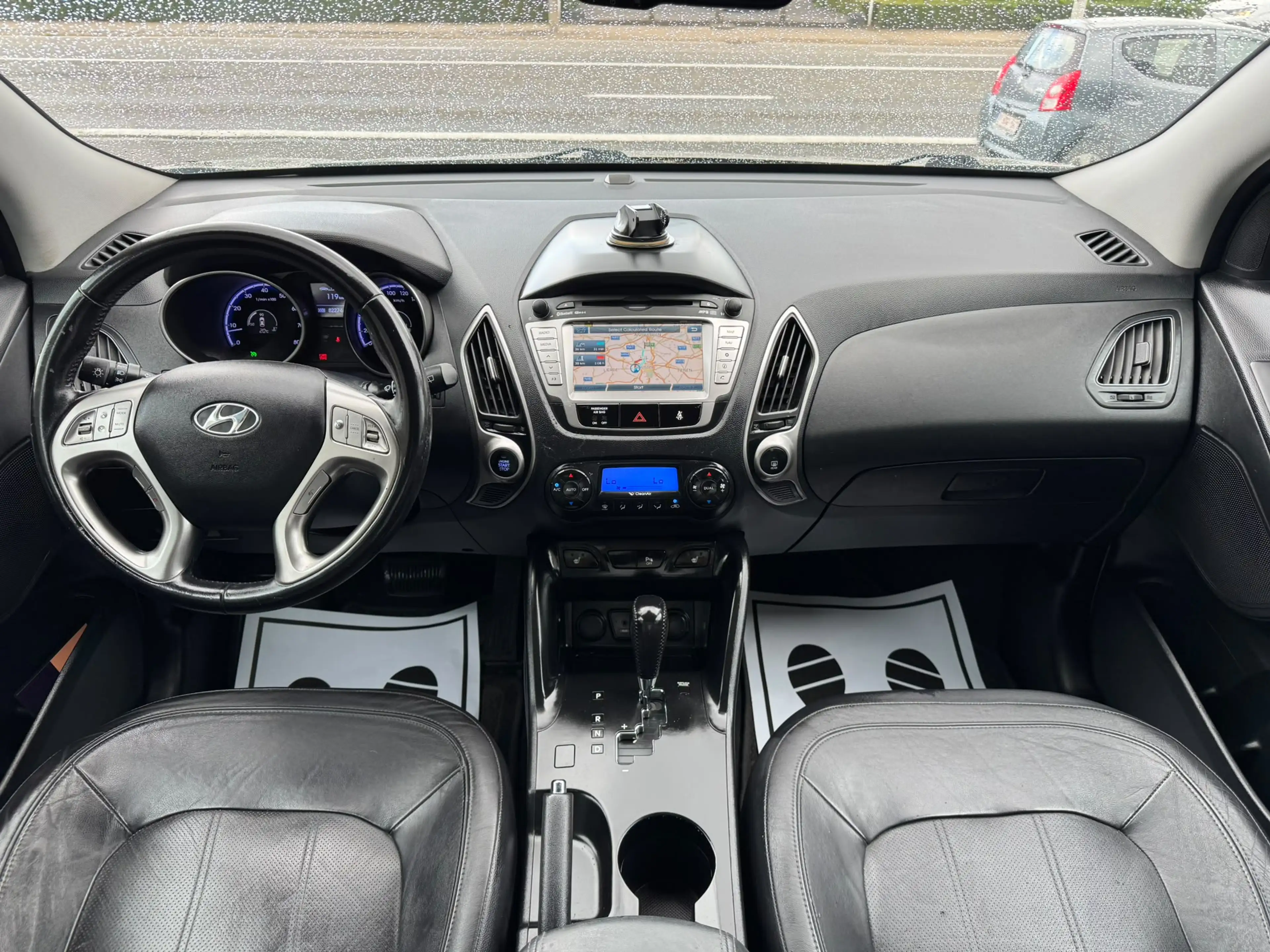 Hyundai iX35 iX35 2.0i 4WD Executive — photo 12