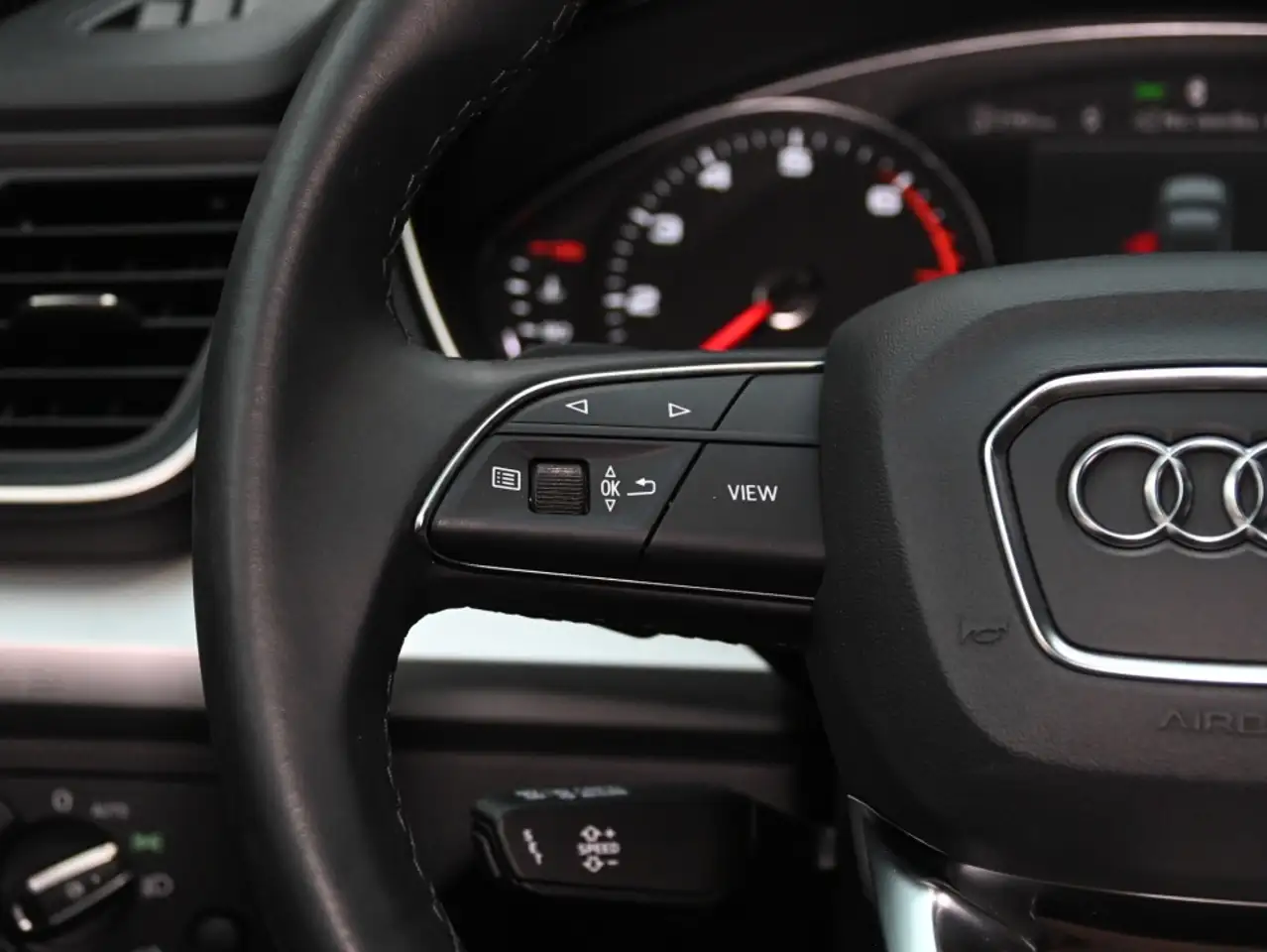 Audi Q5 снимка Audi Q5