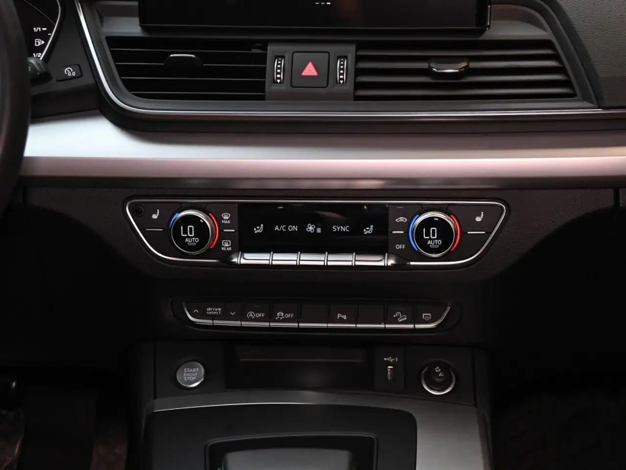 Audi Q5 снимка Audi Q5