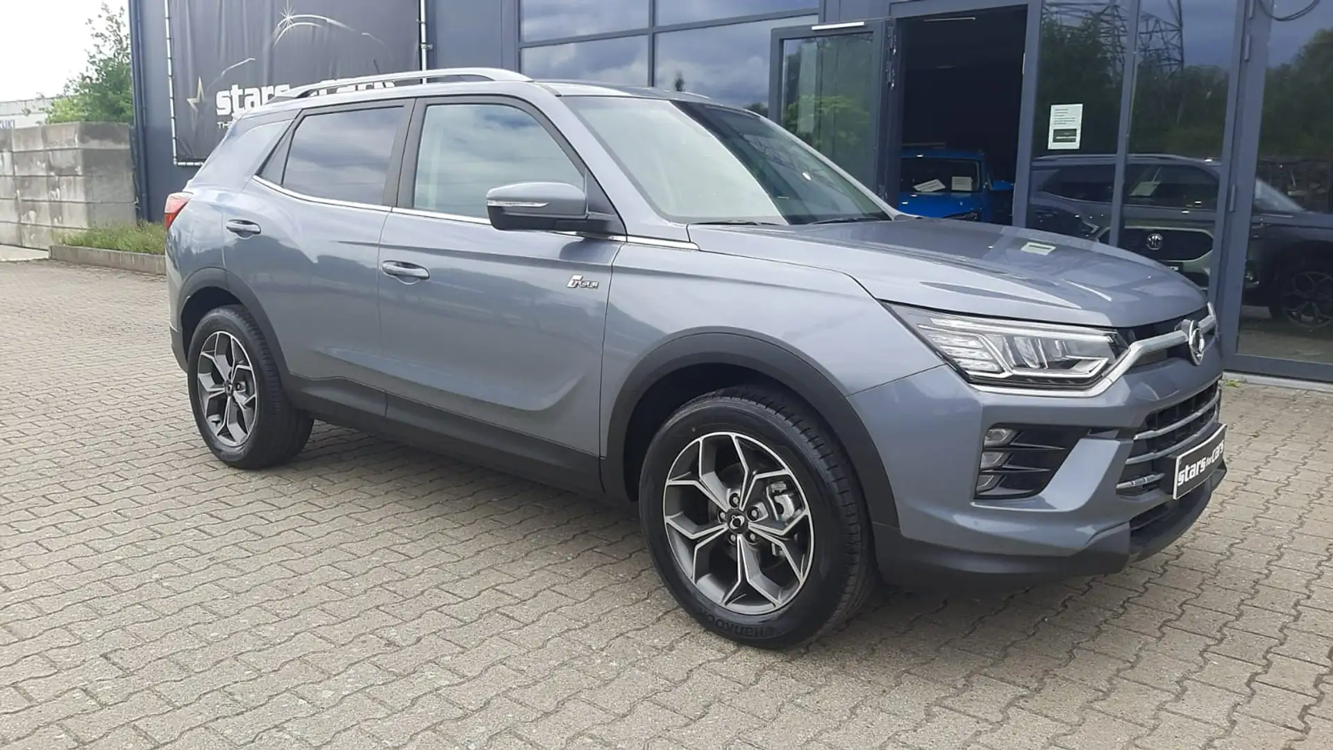 SsangYong Korando 1.5 T-GDI 2WD Dream - Nieuw! Gris - 2