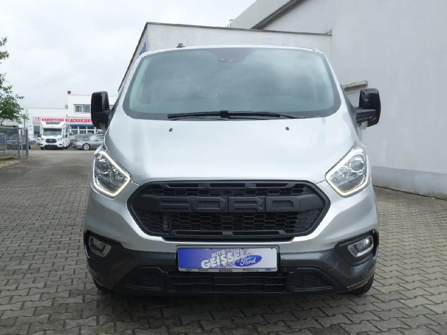 Ford Tourneo Custom 320 L2 Active AUTO Leder NAVI AHK Argent - 2
