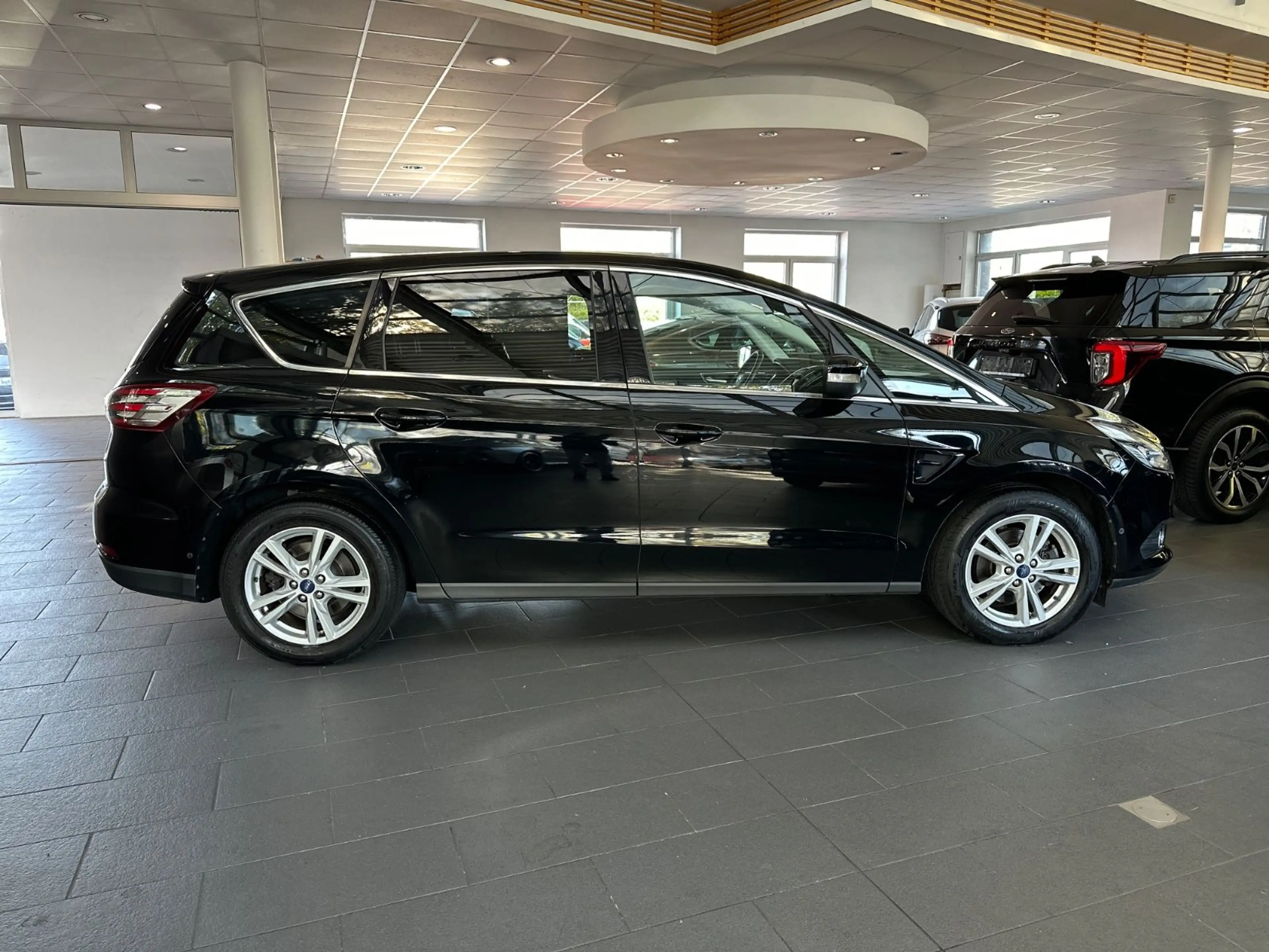 Ford S-Max S-MAX Titanium 1.5 #7-SITZER #NAVI #KAMERA #SHZ — photo 6