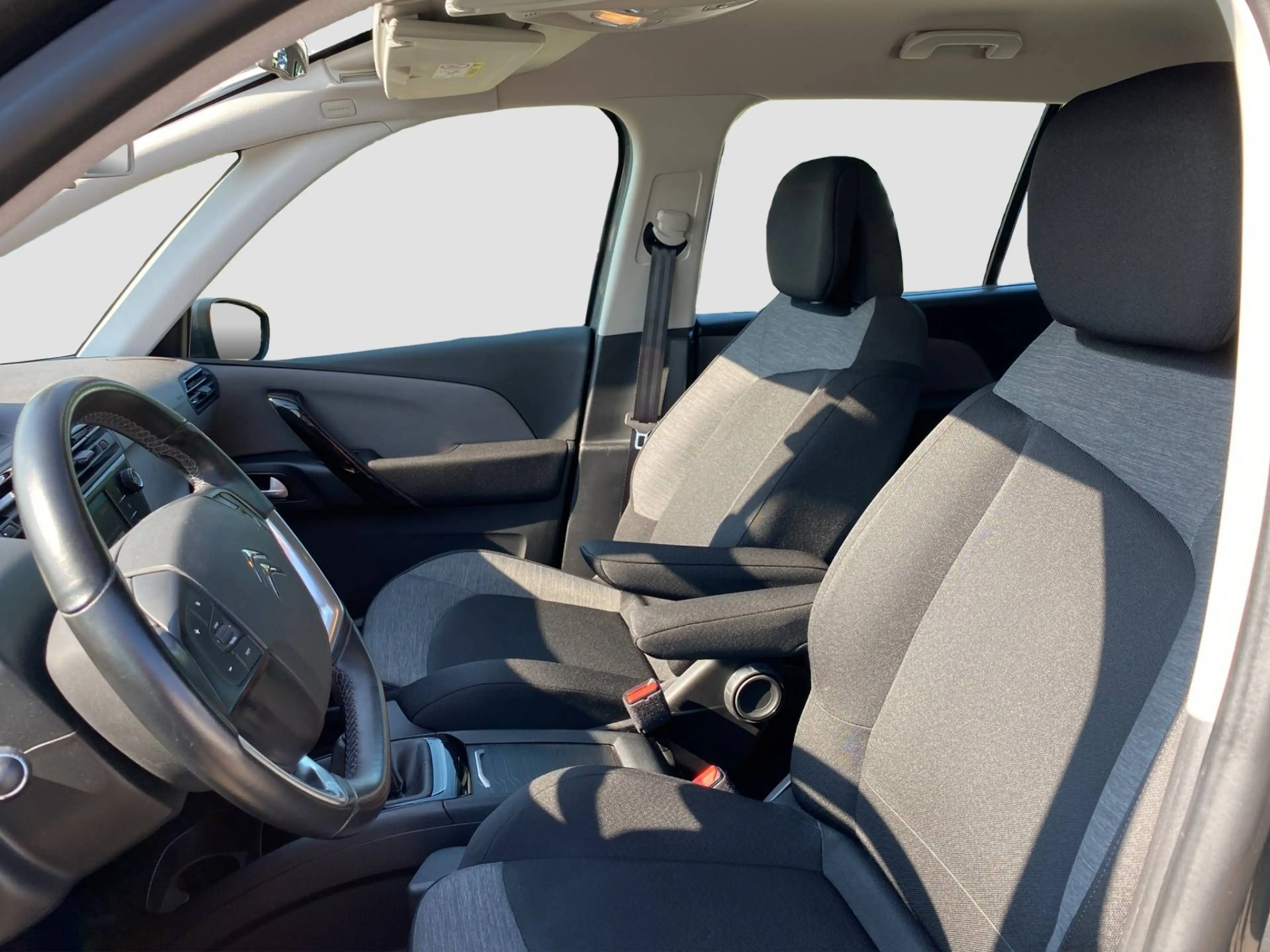 Citroen Grand C4 Picasso PT 130 Selection — photo 9